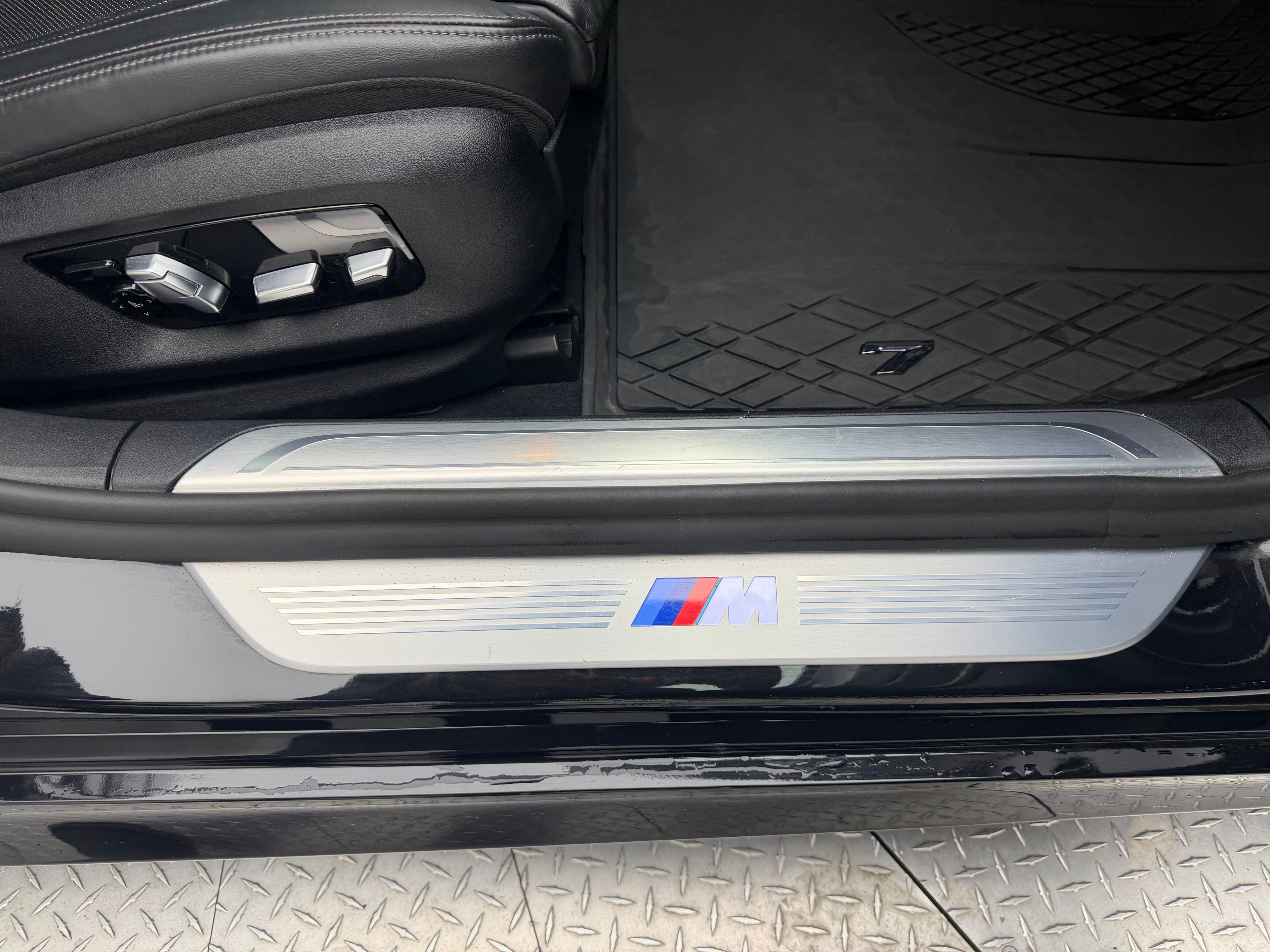 Thumbnail: 2020 BMW 7 Series - 17