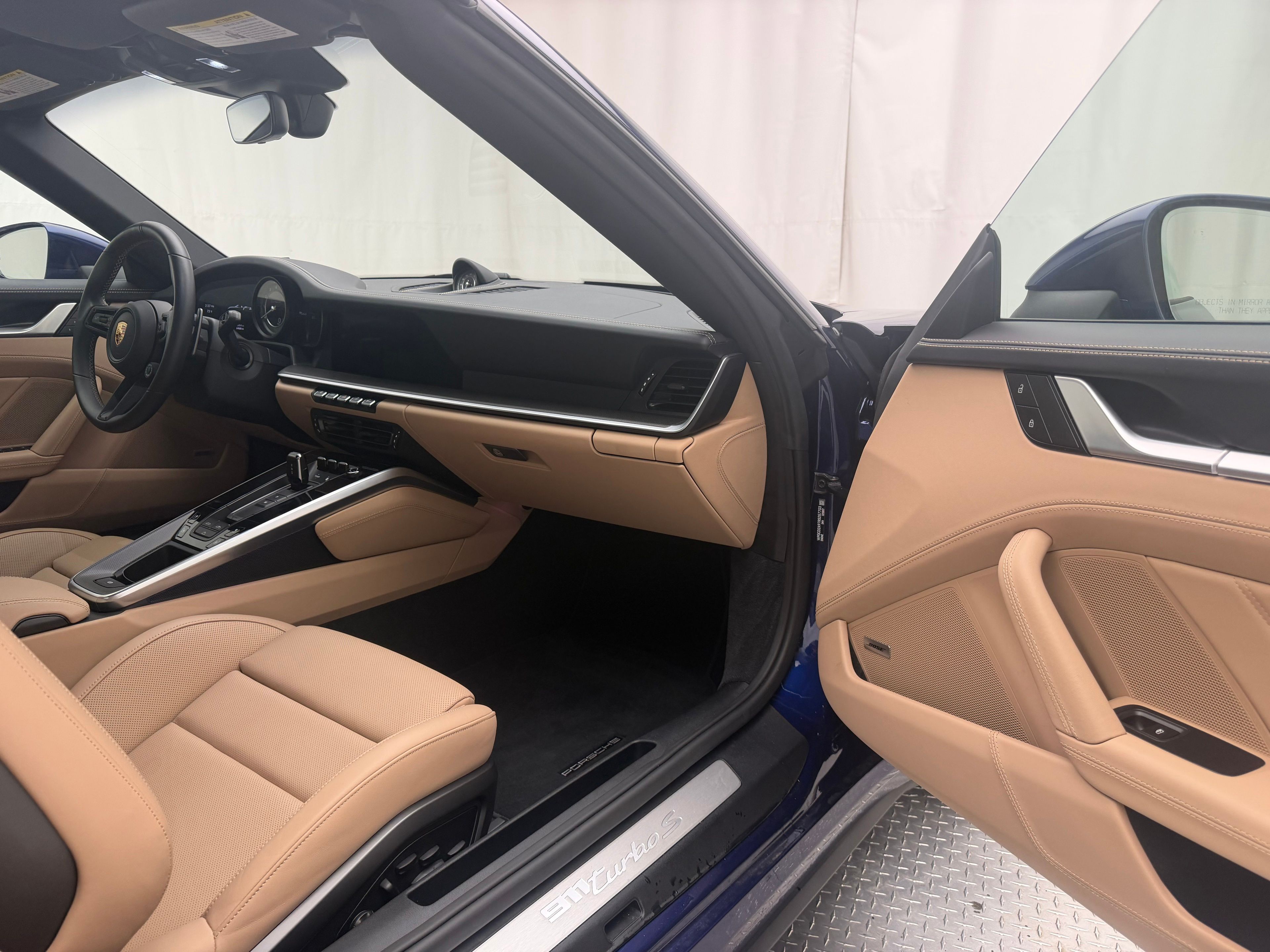 Thumbnail: 2024 Porsche 911 - 20