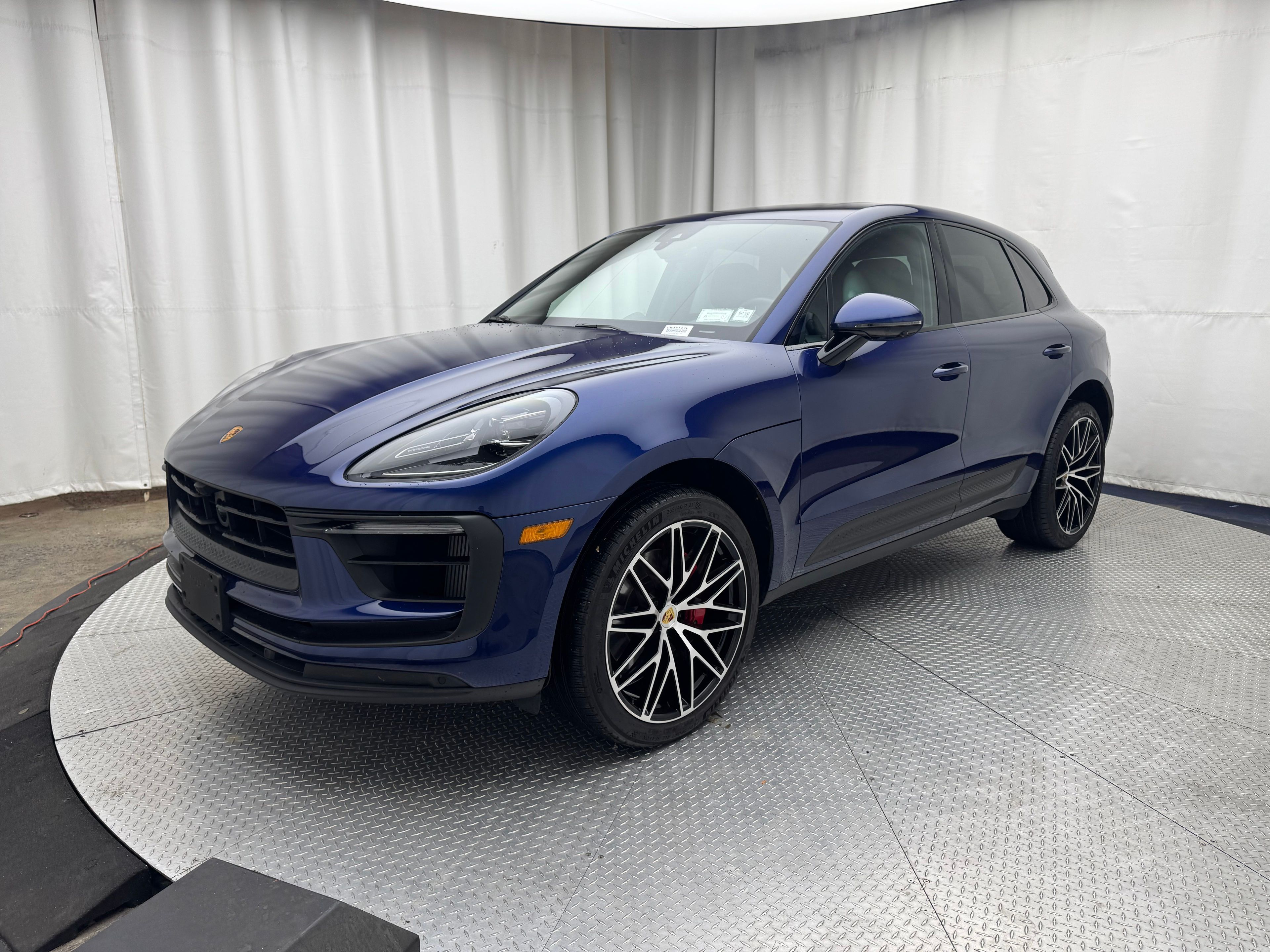 Thumbnail: 2024 Porsche Macan - 1
