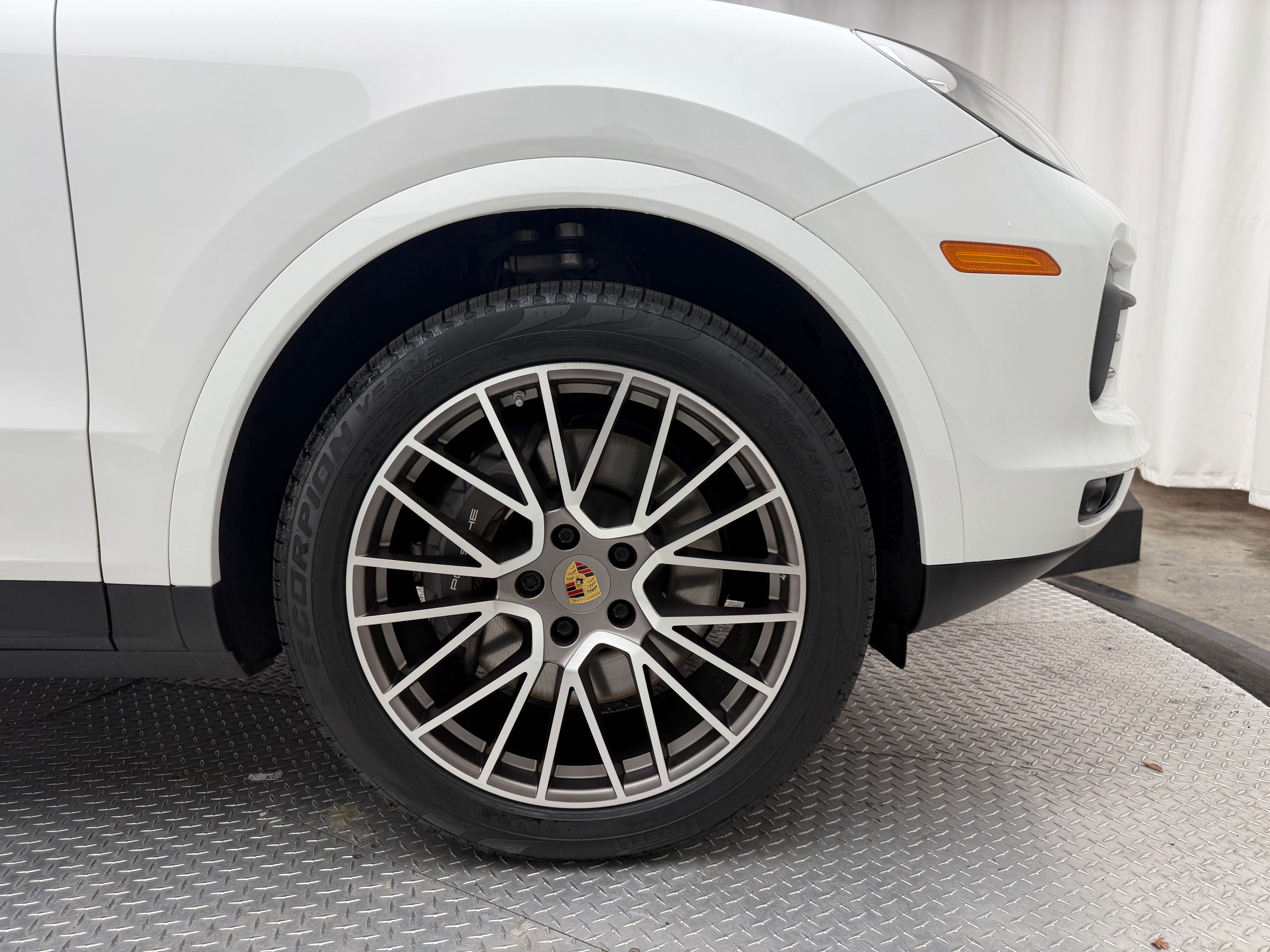 Thumbnail: 2023 Porsche Cayenne - 12