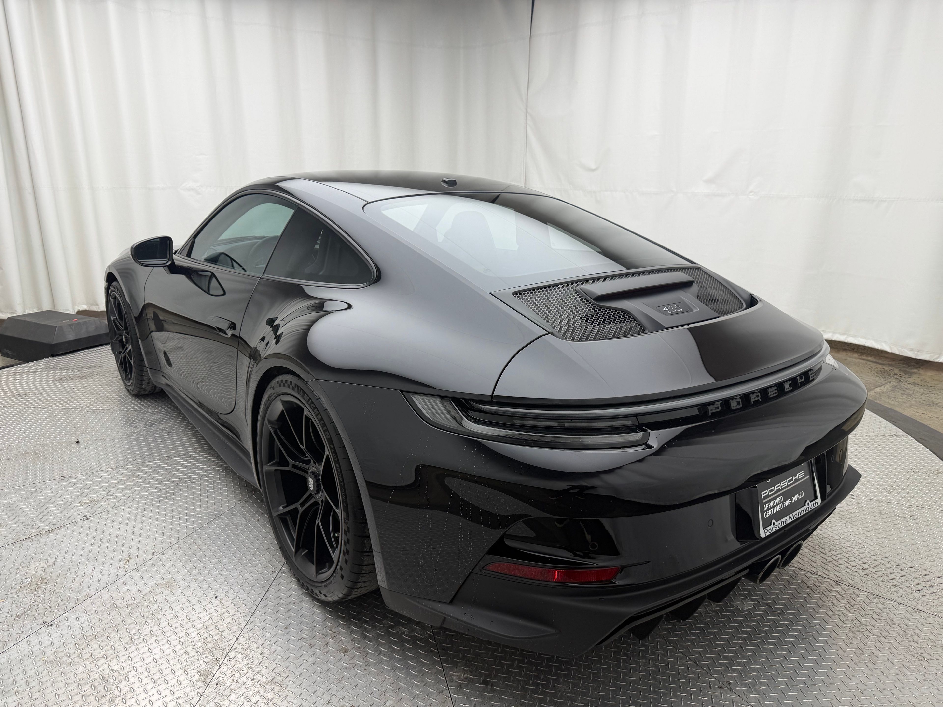 Thumbnail: 2022 Porsche 911 - 3