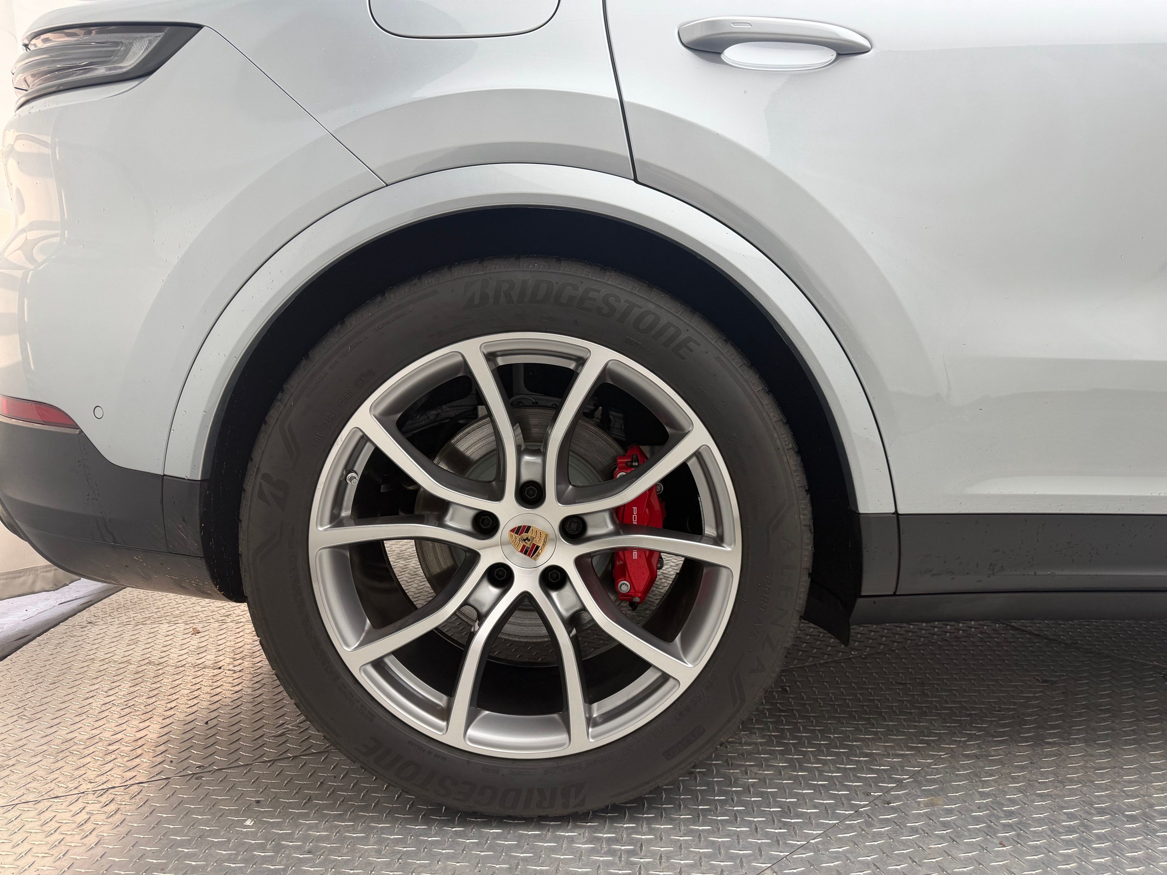 Thumbnail: 2025 Porsche  - 12