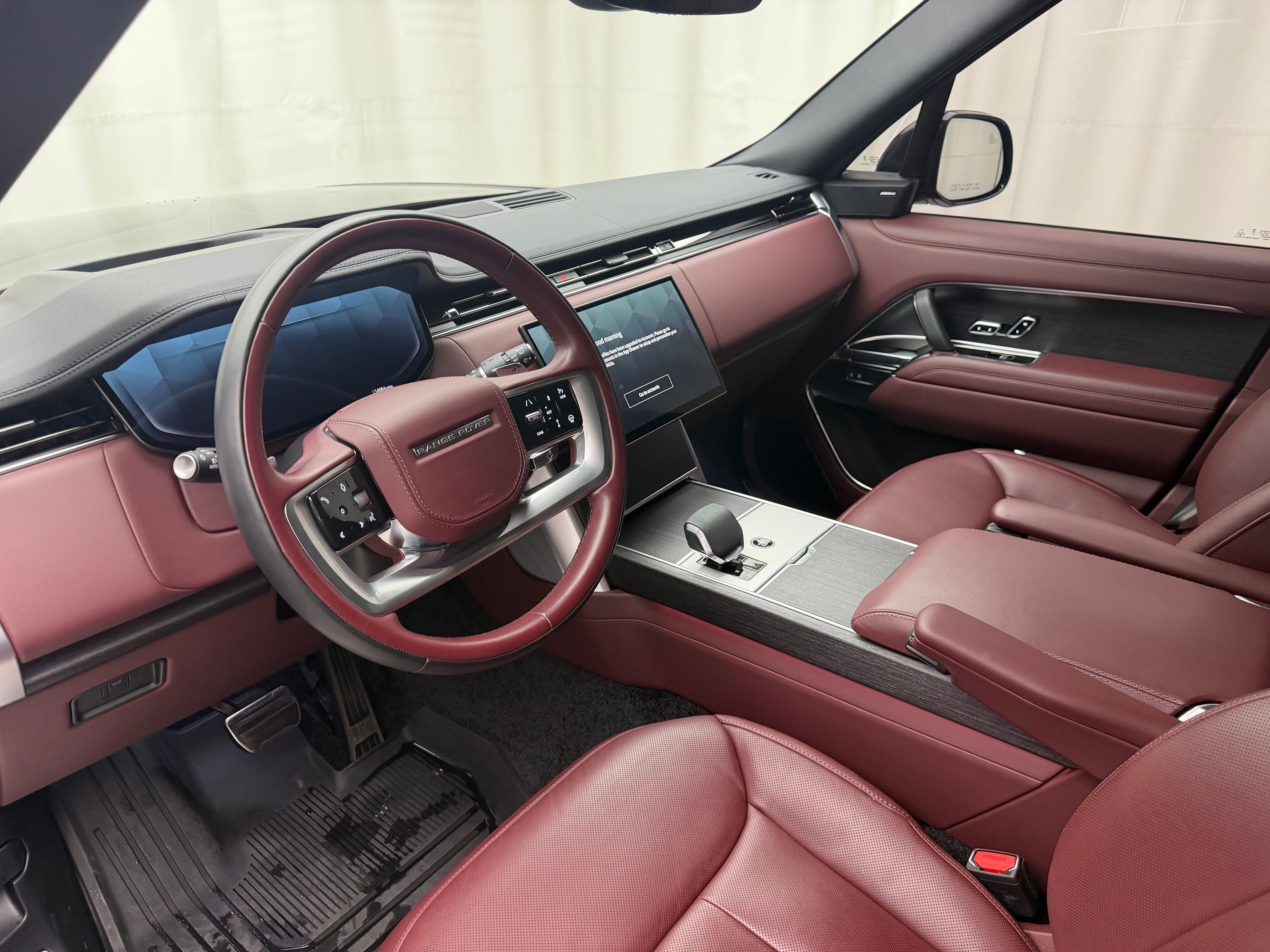 Thumbnail: 2024 Land Rover Range Rover - 4