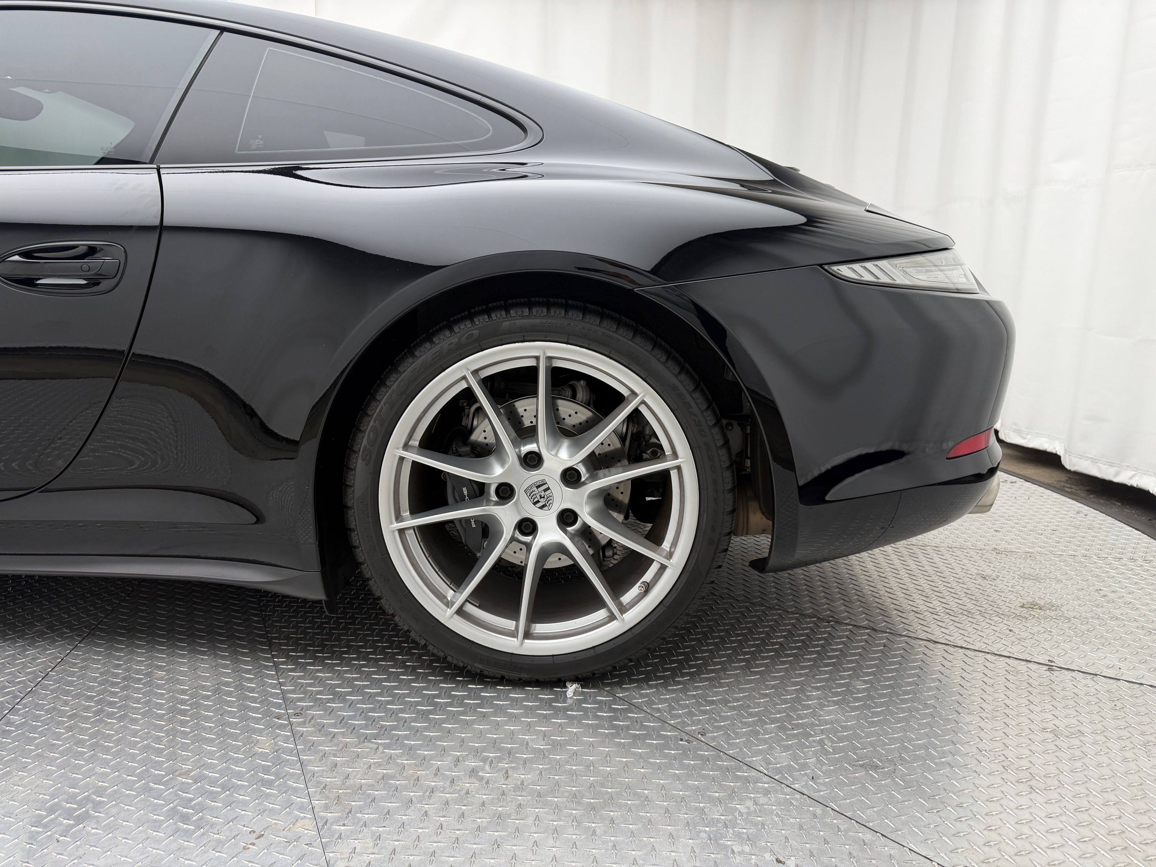 Thumbnail: 2013 Porsche 911 - 7