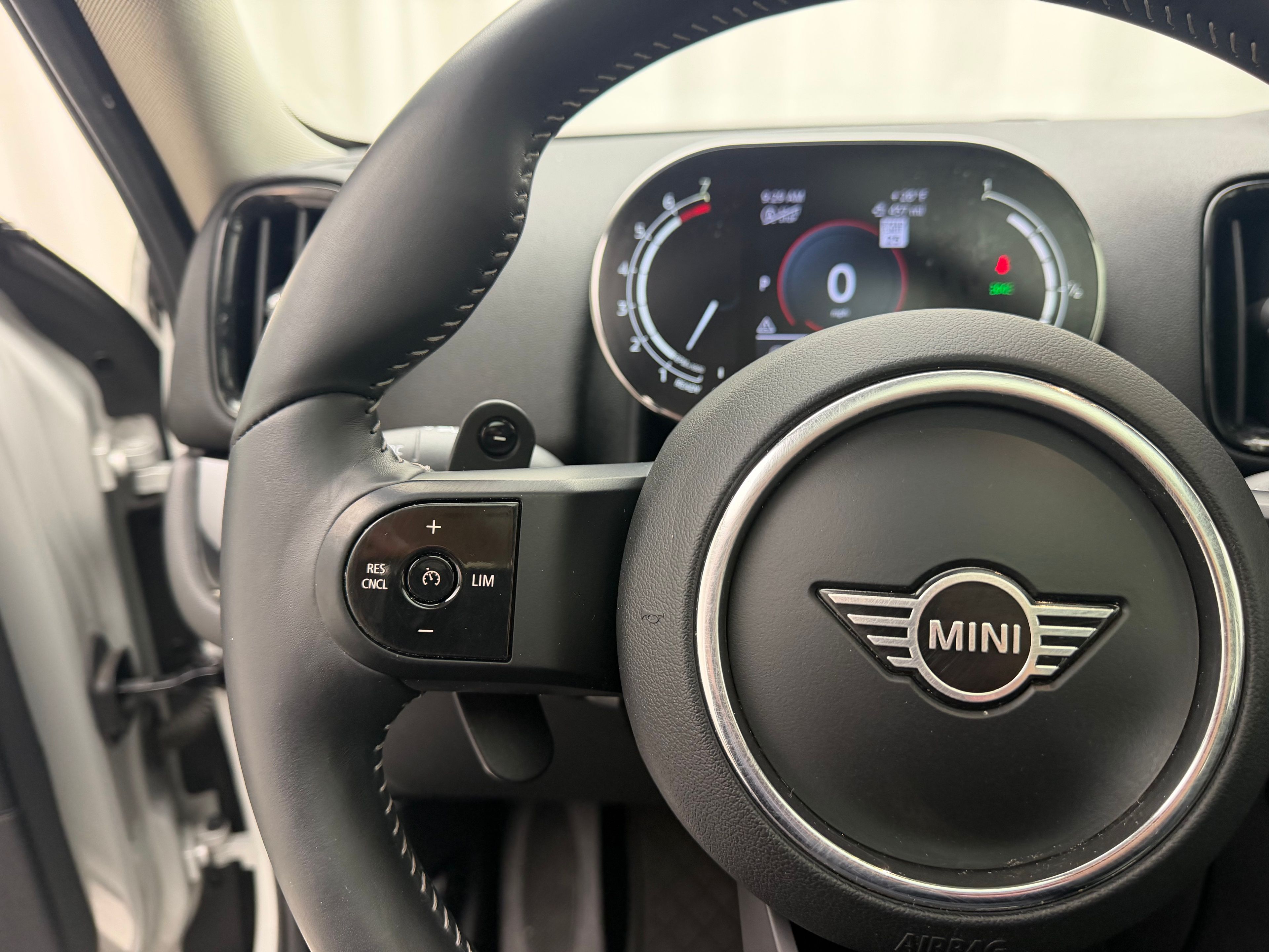 Thumbnail: 2022 MINI Cooper Countryman - 25