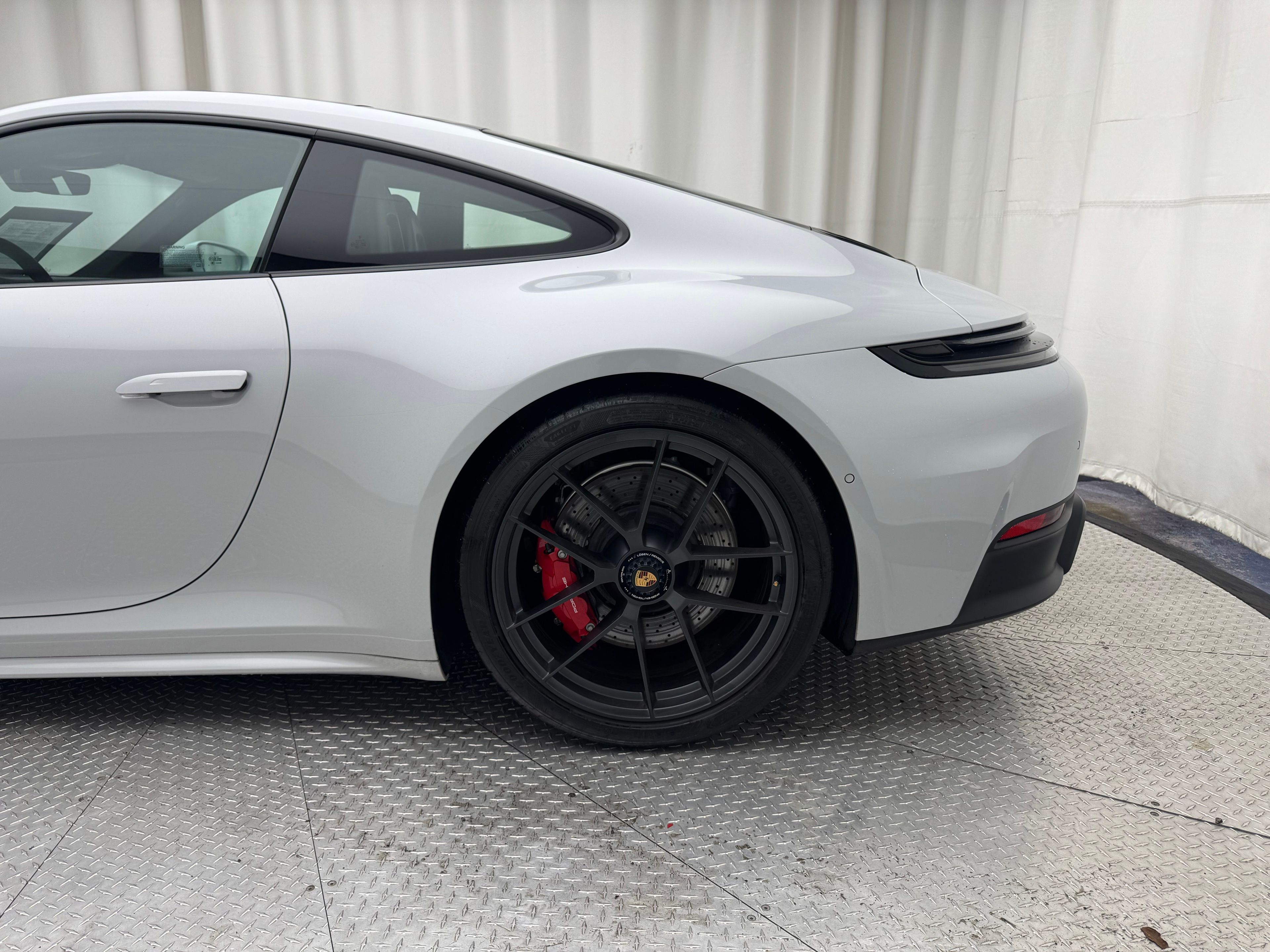 Thumbnail: 2025 Porsche 911 - 9