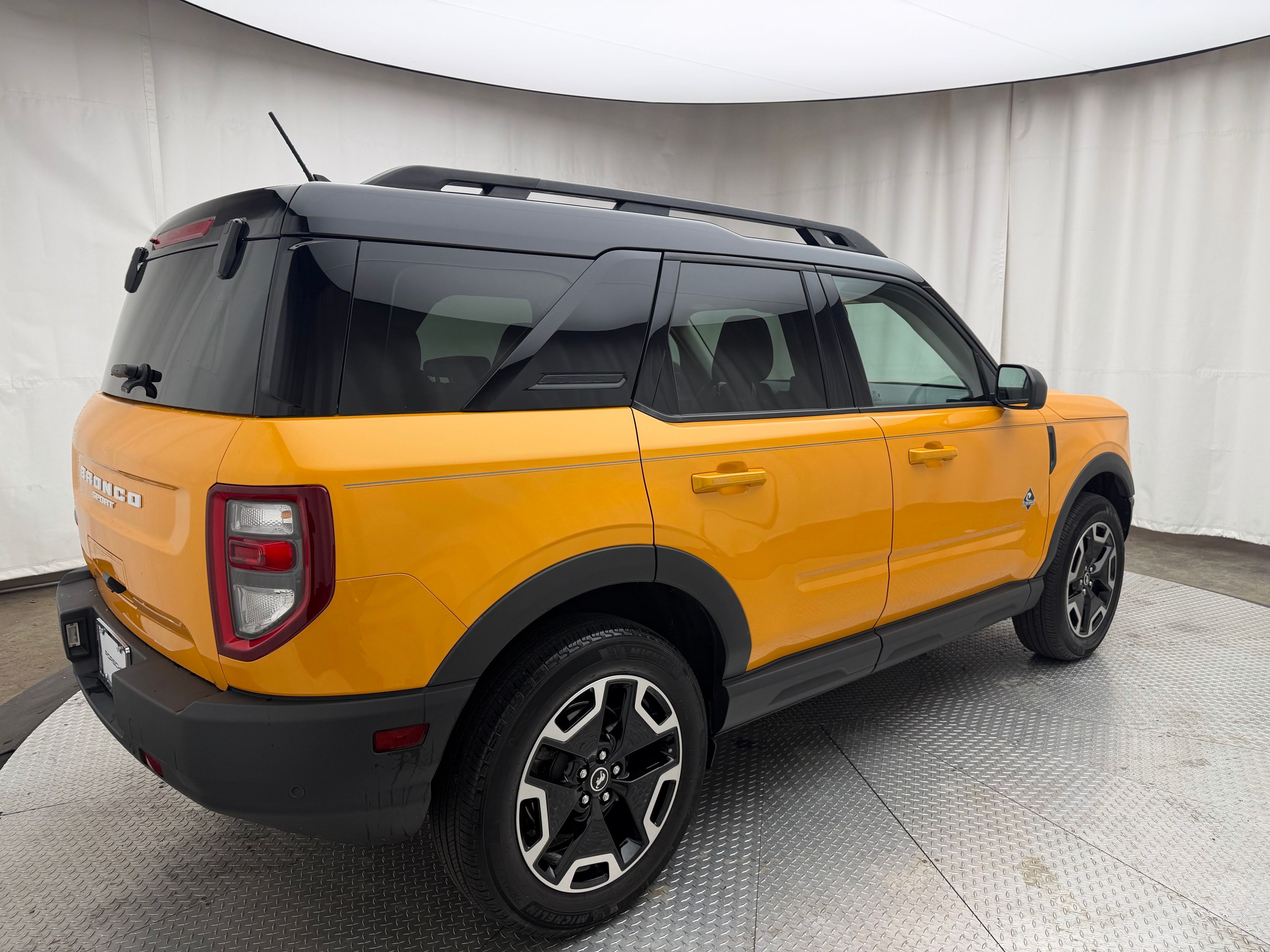 Thumbnail: 2022 Ford Bronco Sport - 10