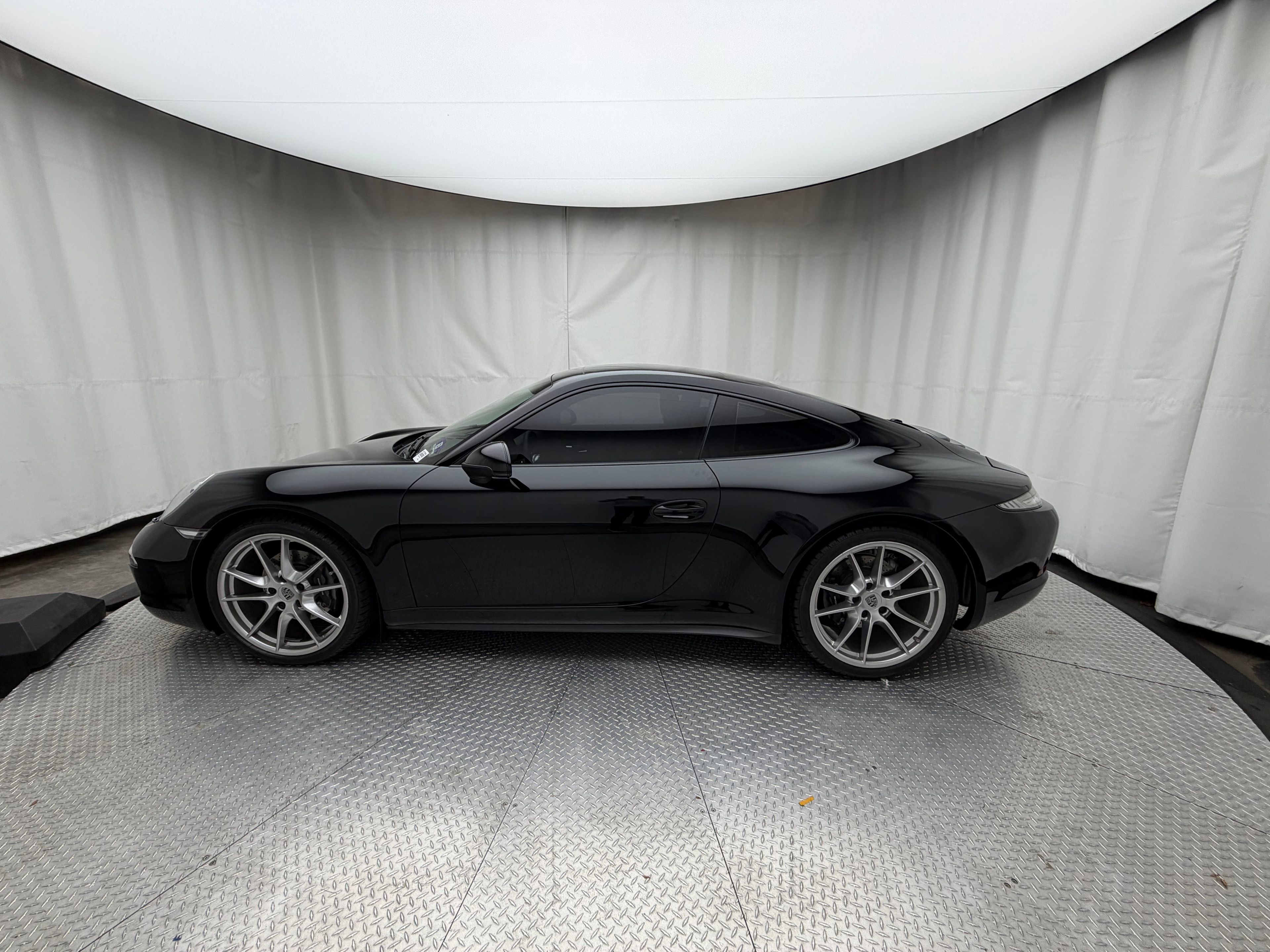 Thumbnail: 2013 Porsche 911 - 2