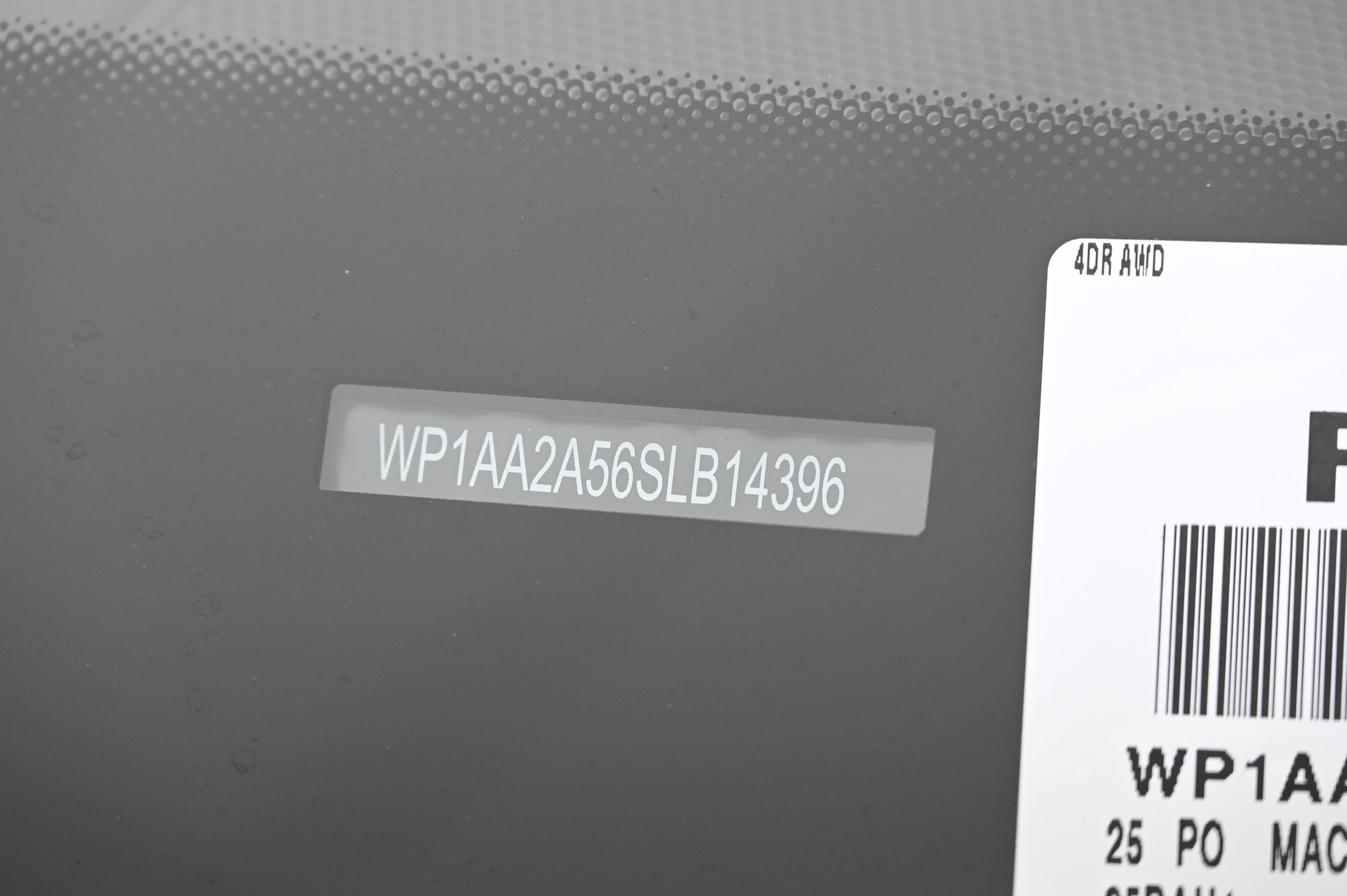 Thumbnail: 2025 Porsche Macan - 31