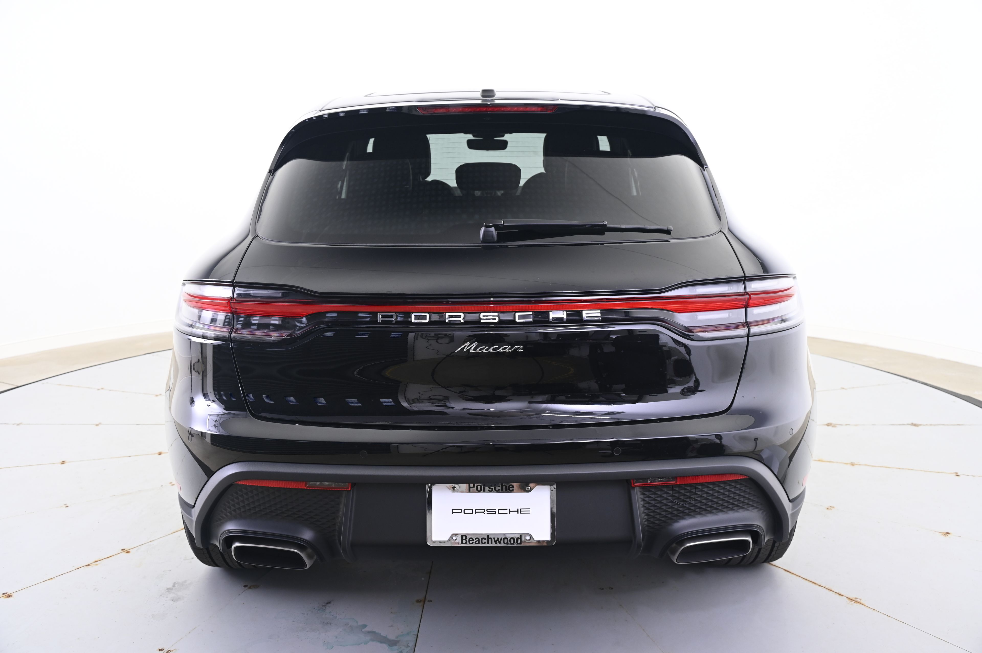 Thumbnail: 2025 Porsche Macan - 6