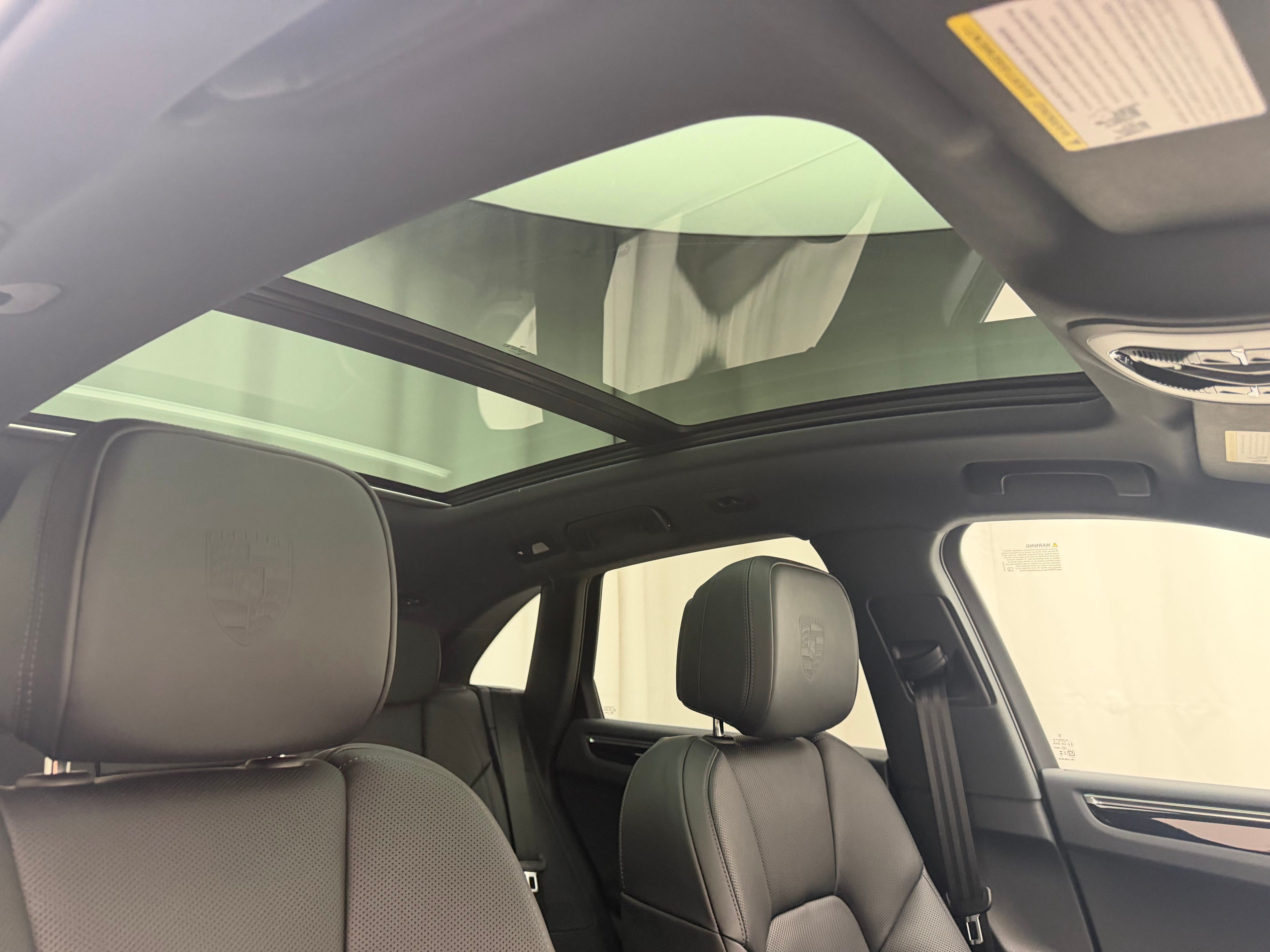 Thumbnail: 2026 Porsche Macan - 26