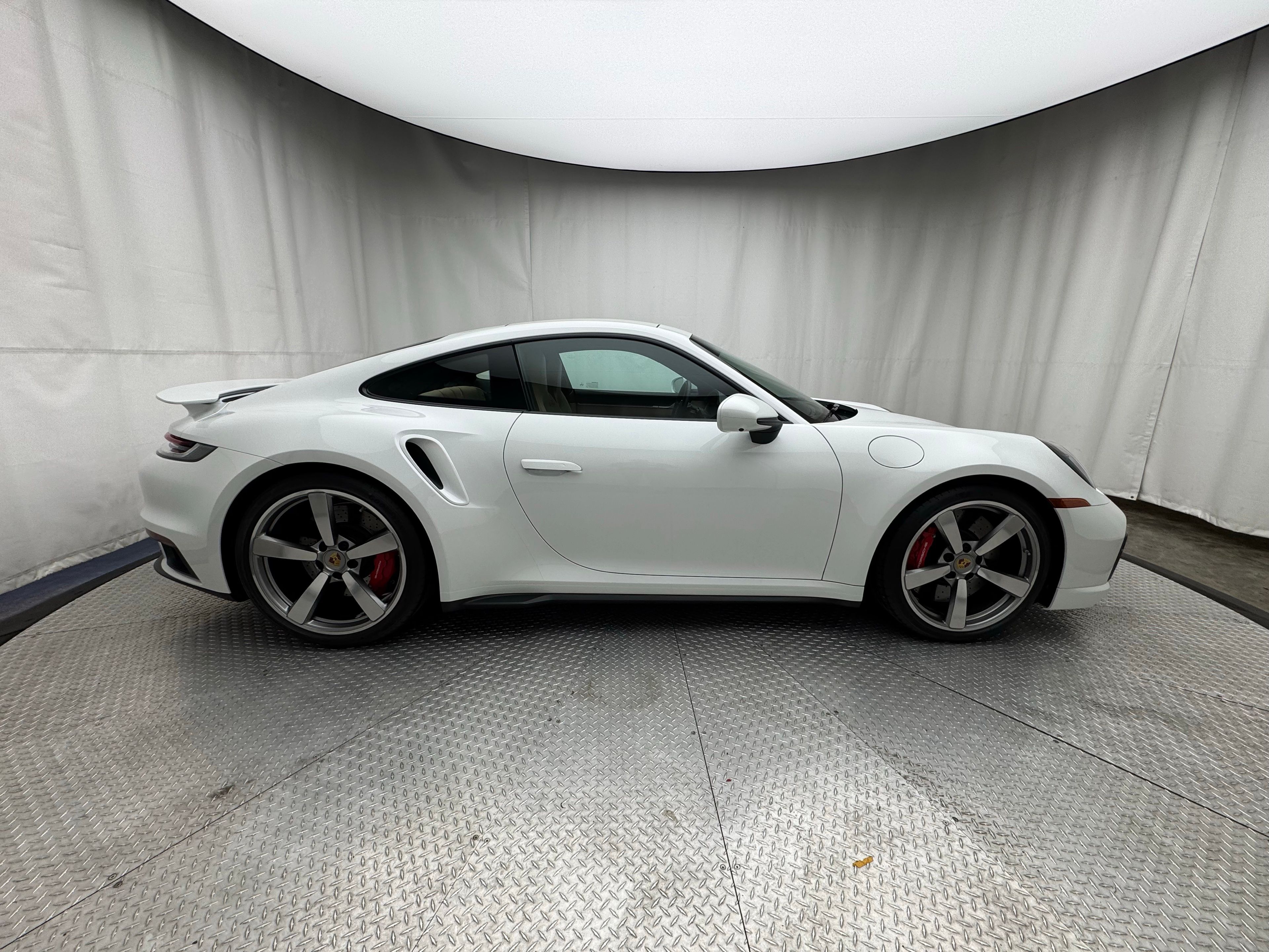 Thumbnail: 2024 Porsche 911 - 14
