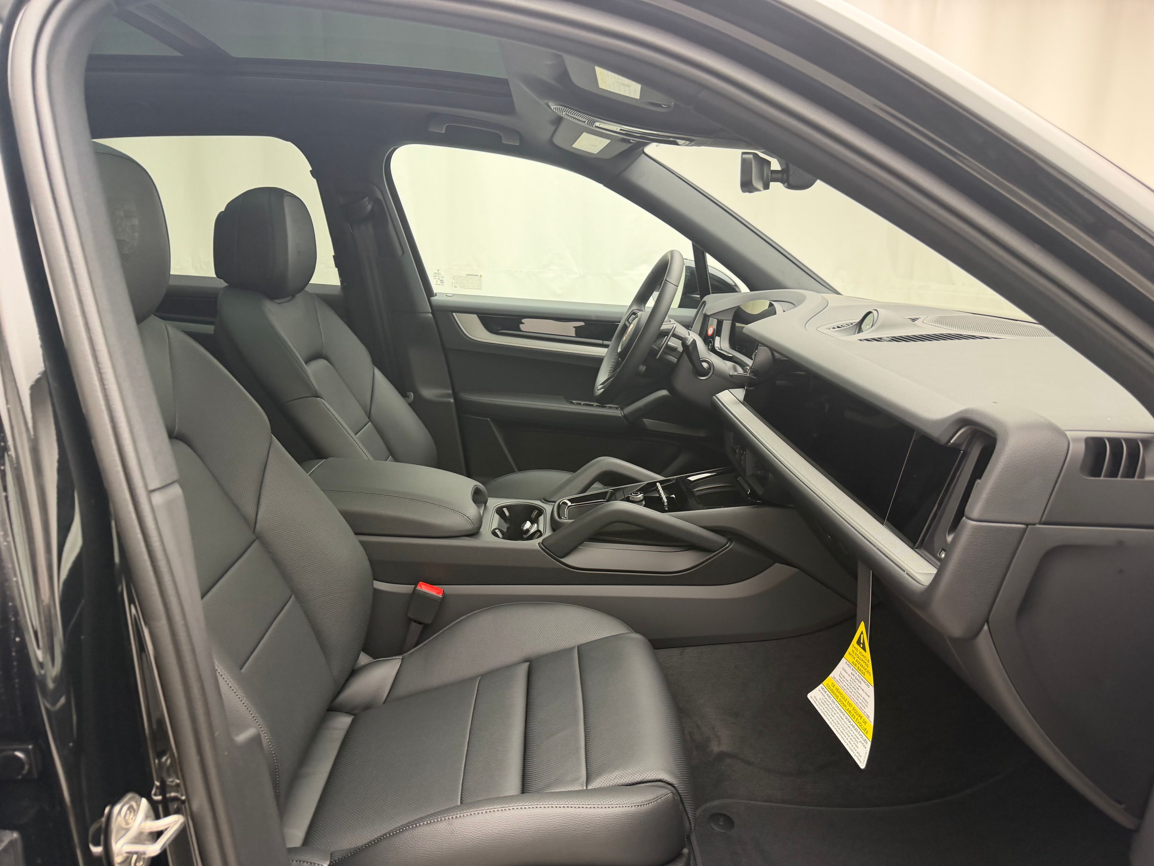 Thumbnail: 2026 Porsche Cayenne - 26