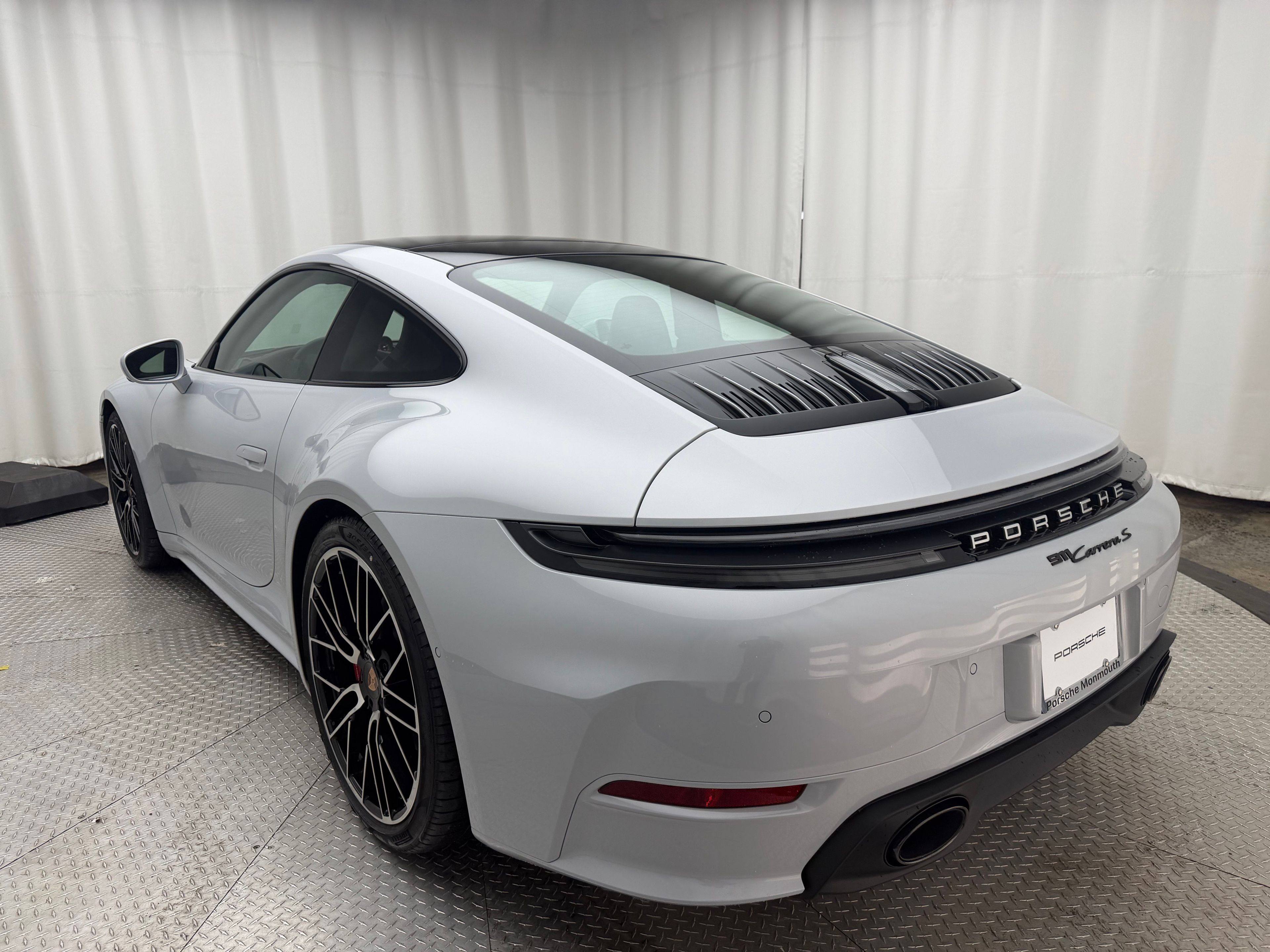 Thumbnail: 2026 Porsche 911 - 3