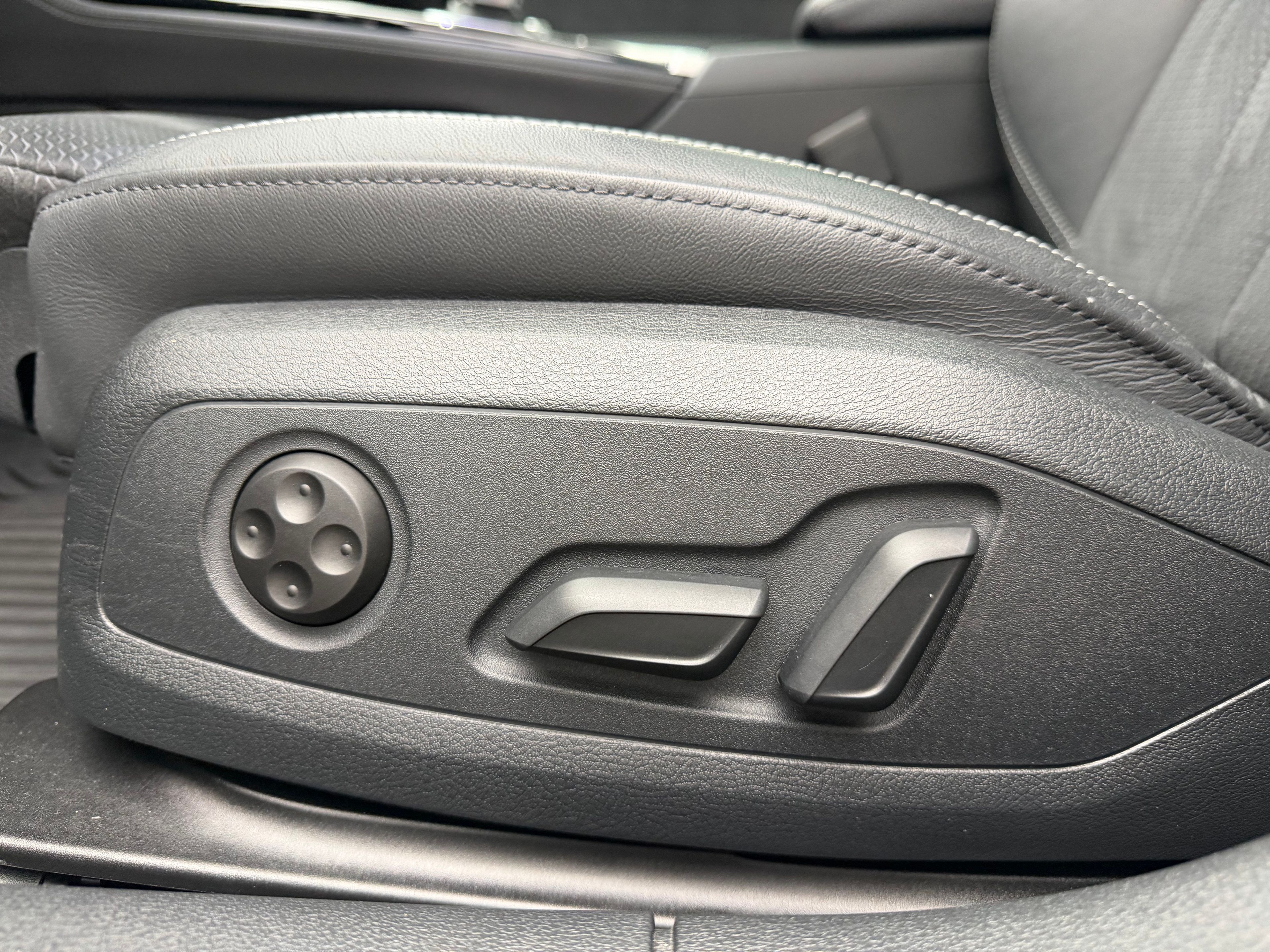 Thumbnail: 2022 Audi A5 - 30