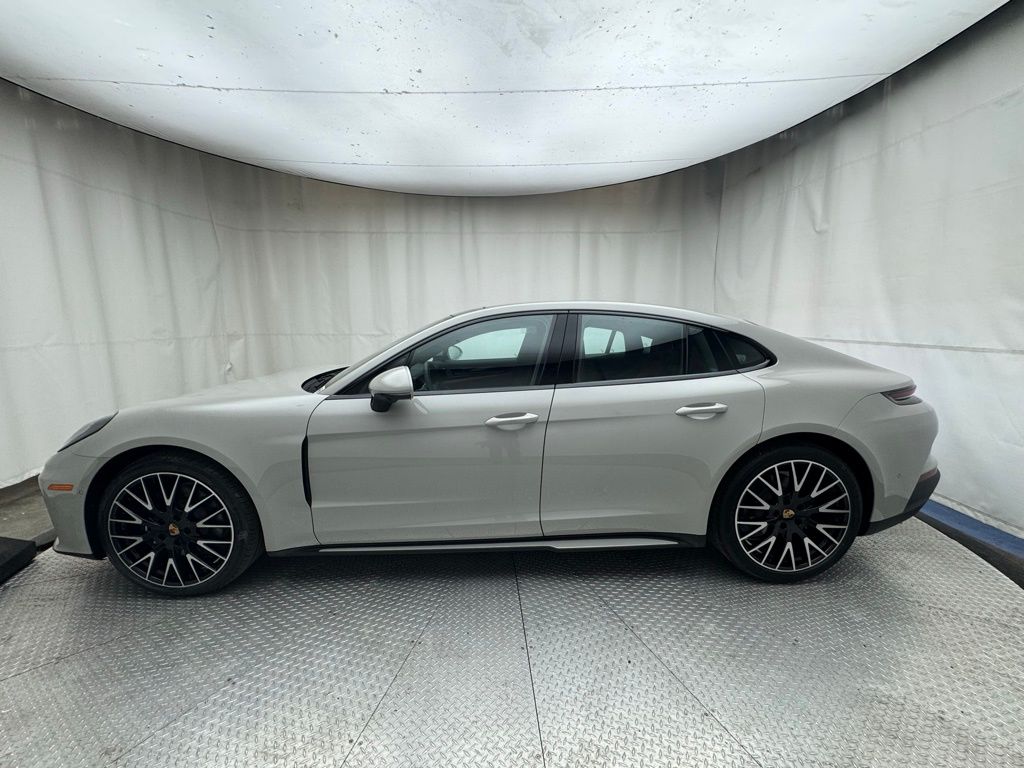 Thumbnail: 2025 Porsche Panamera - 2