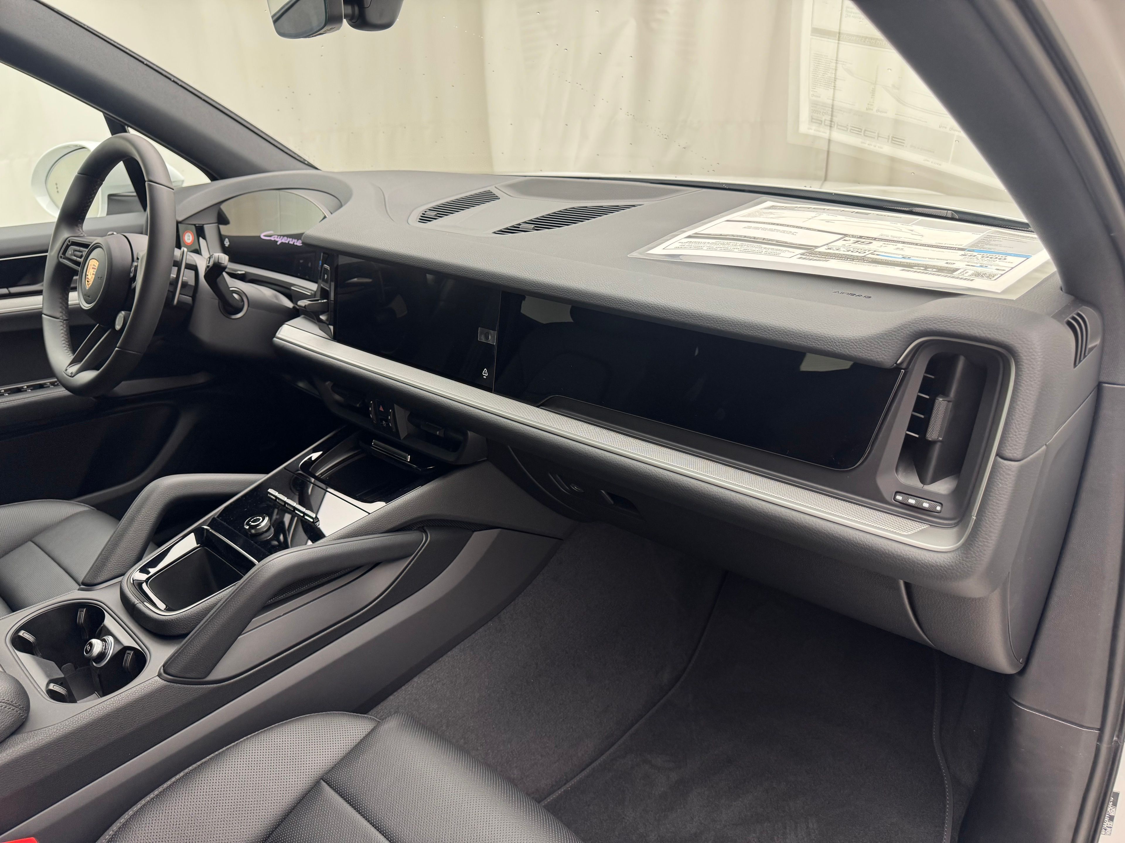 Thumbnail: 2026 Porsche Cayenne - 31