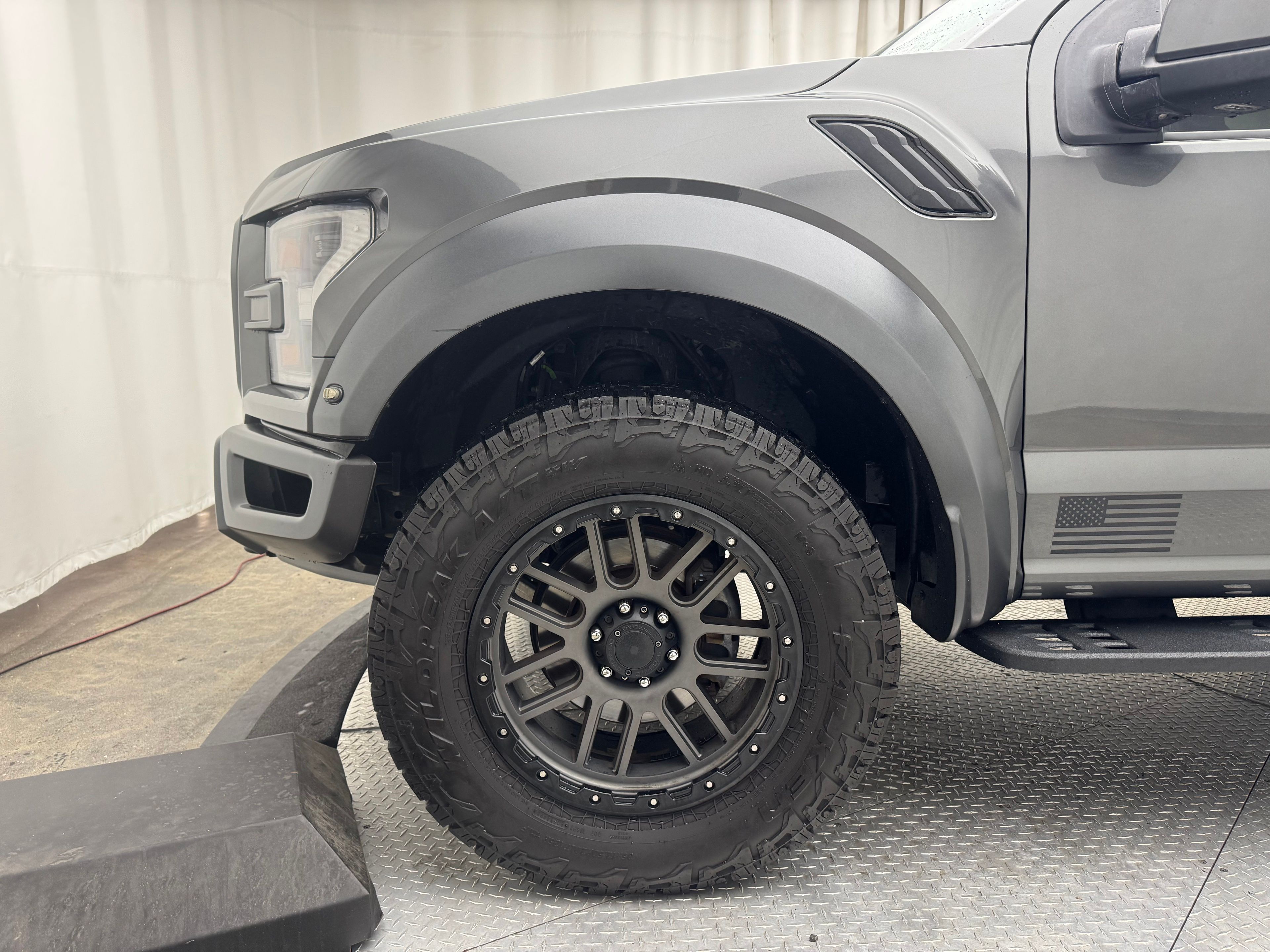 Thumbnail: 2019 Ford F-150 - 7
