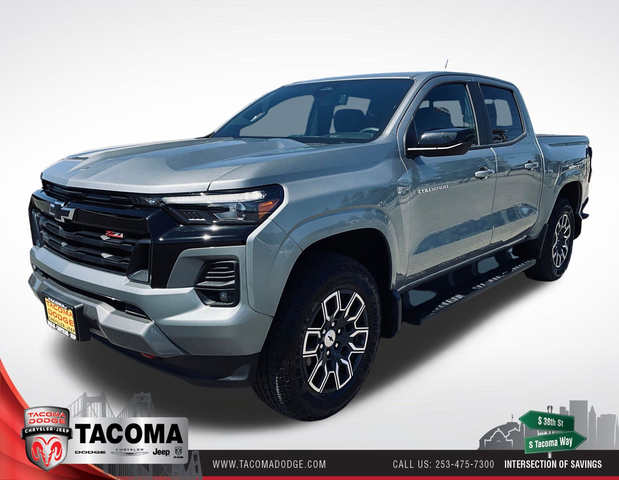 Sterling Gray Metallic 2024 Chevrolet Colorado Pickup Truck Four-Wheel Drive 8-Speed Automatic