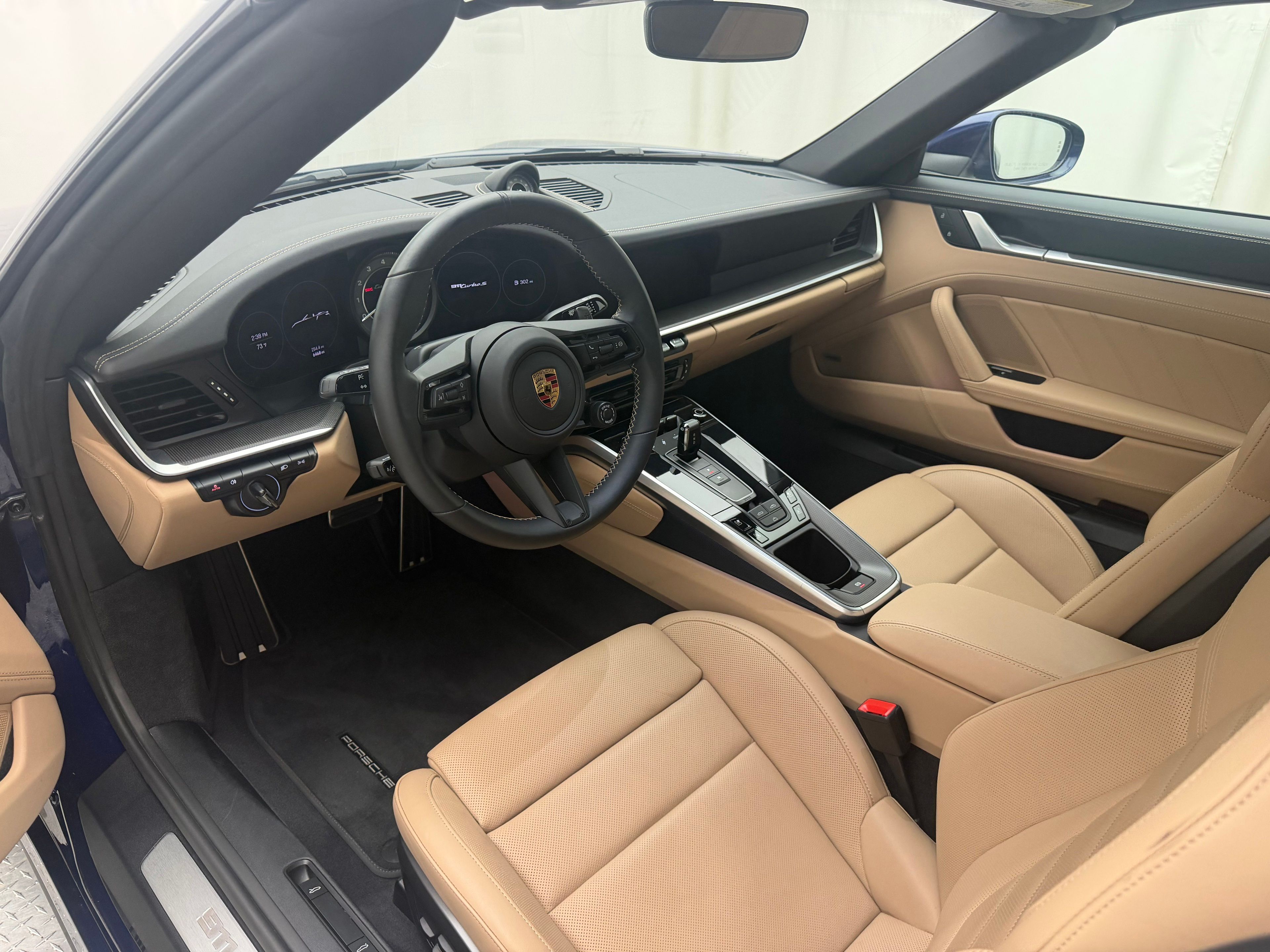 Thumbnail: 2024 Porsche 911 - 4