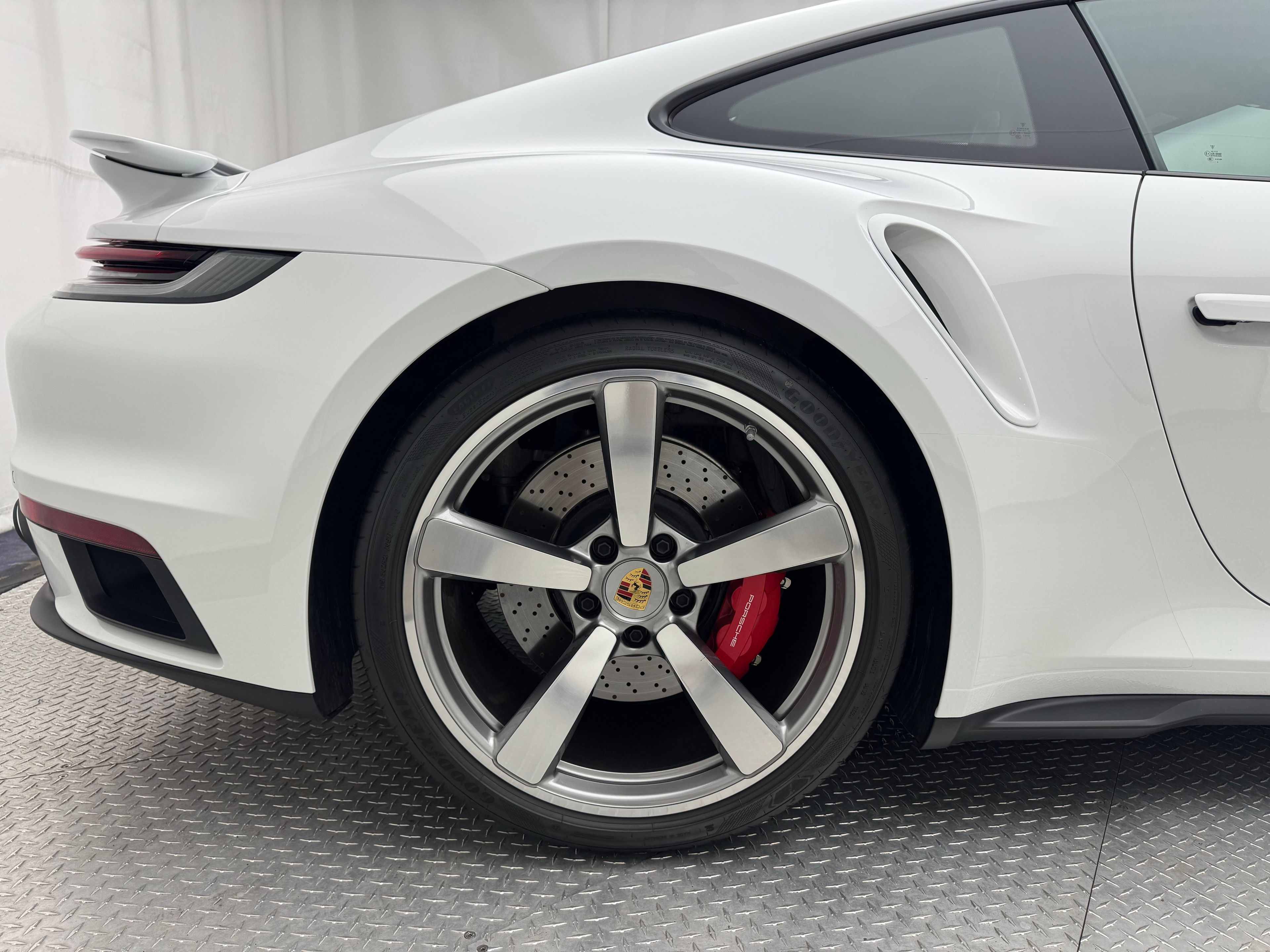 Thumbnail: 2024 Porsche 911 - 13