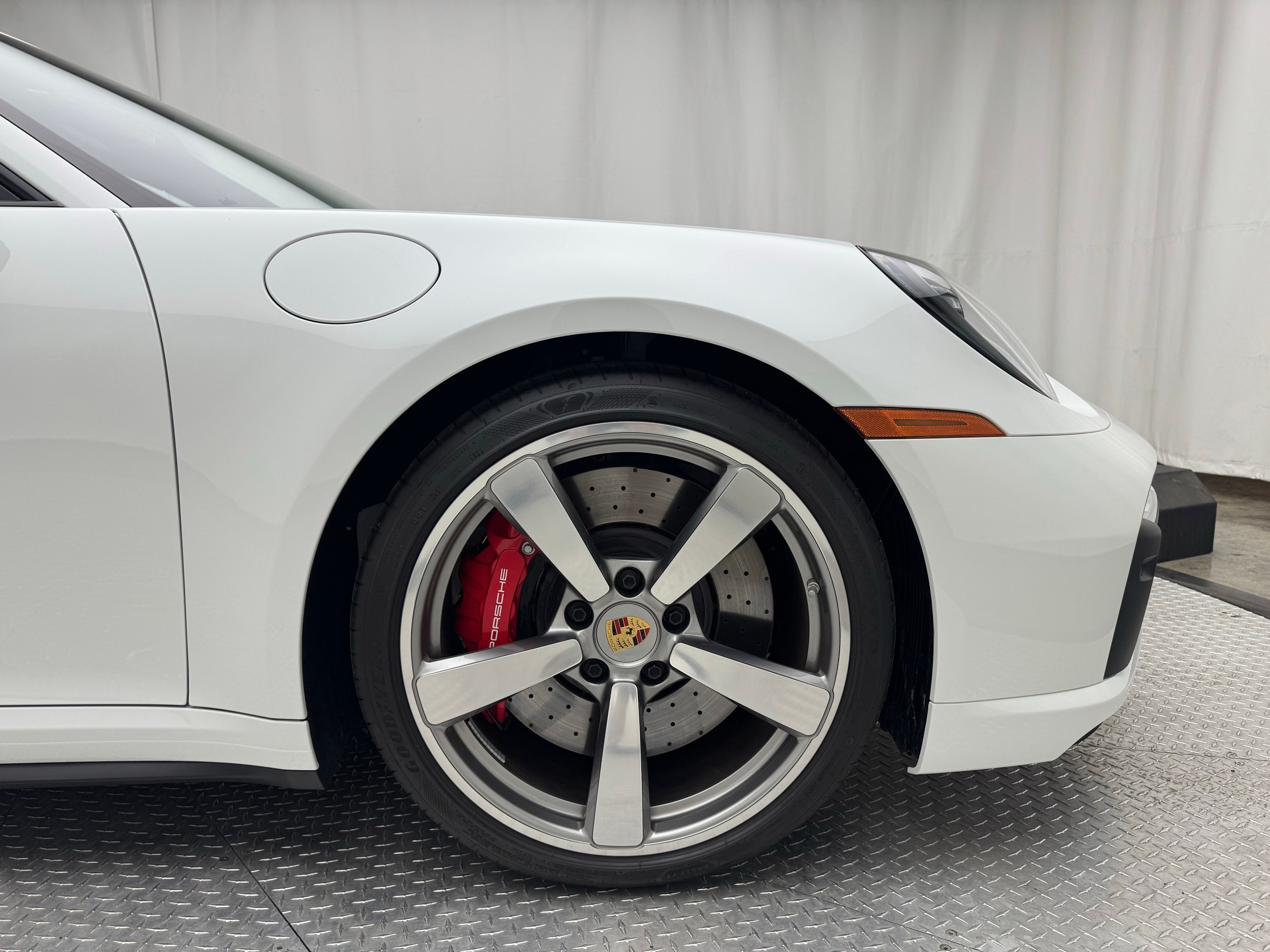 Thumbnail: 2024 Porsche 911 - 15