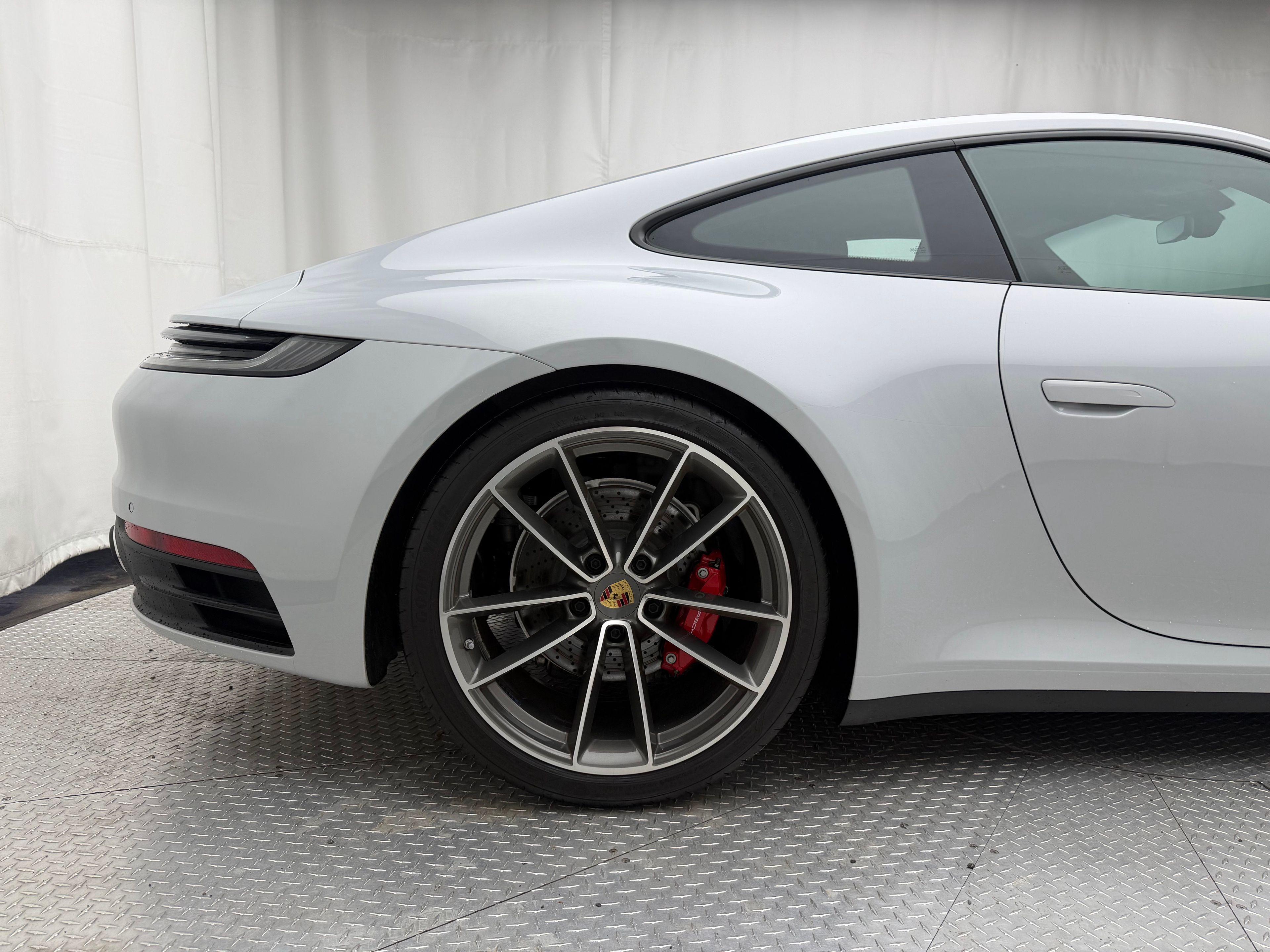 Thumbnail: 2024 Porsche 911 - 10