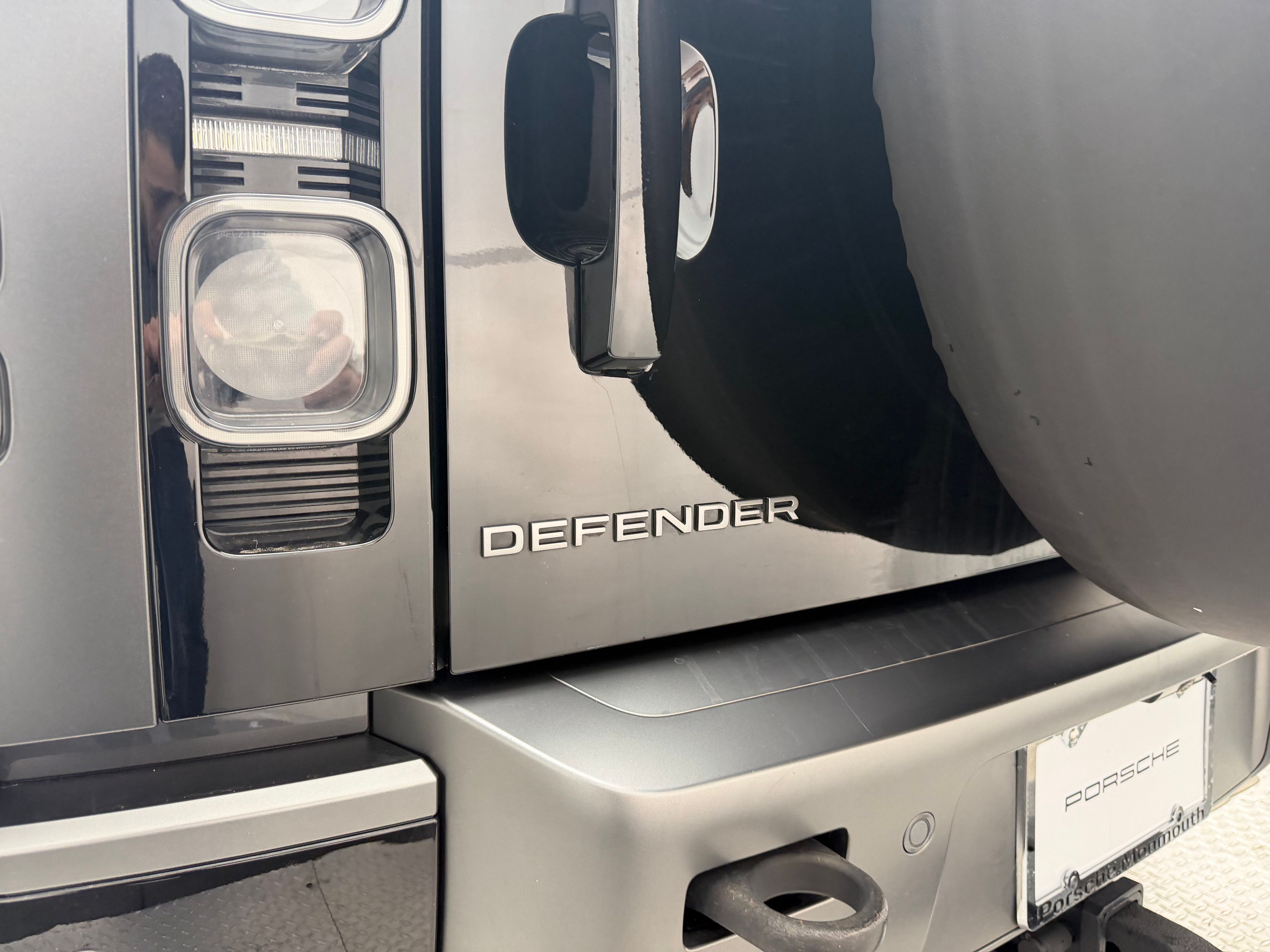 Thumbnail: 2023 Land Rover Defender - 11