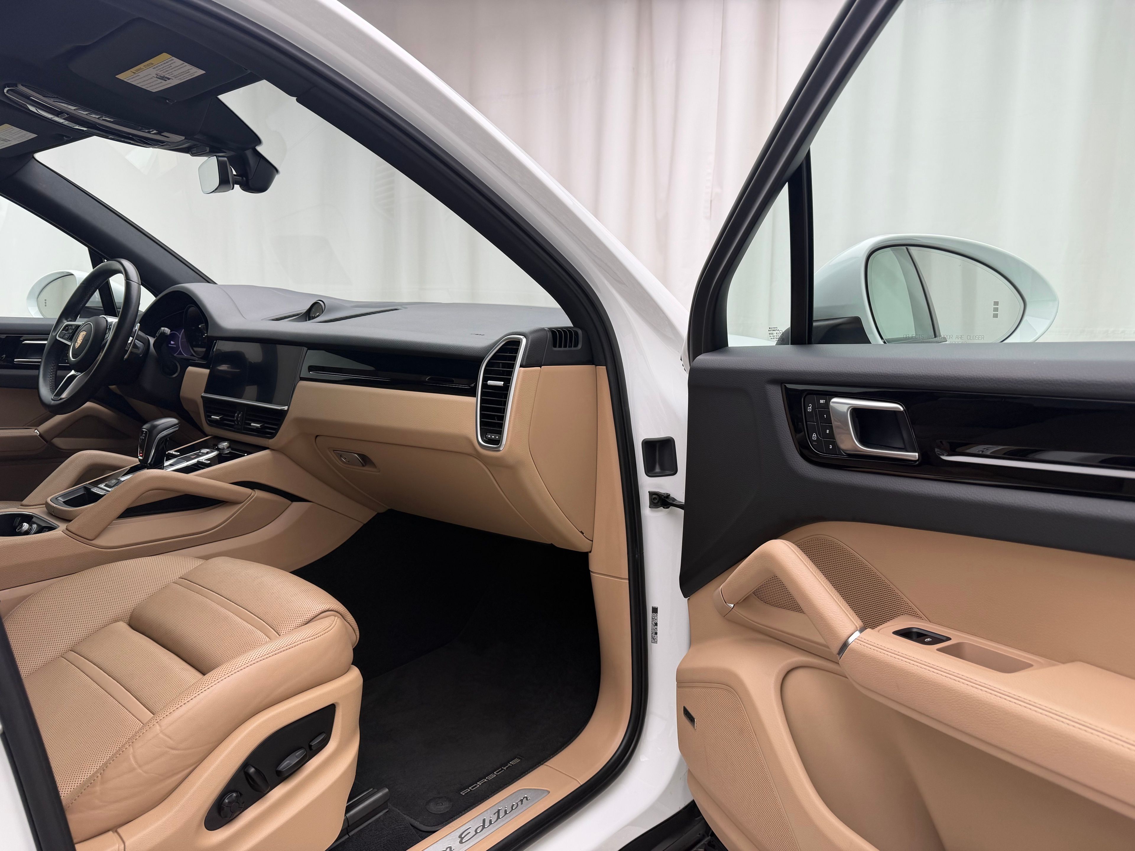 Thumbnail: 2023 Porsche Cayenne - 18