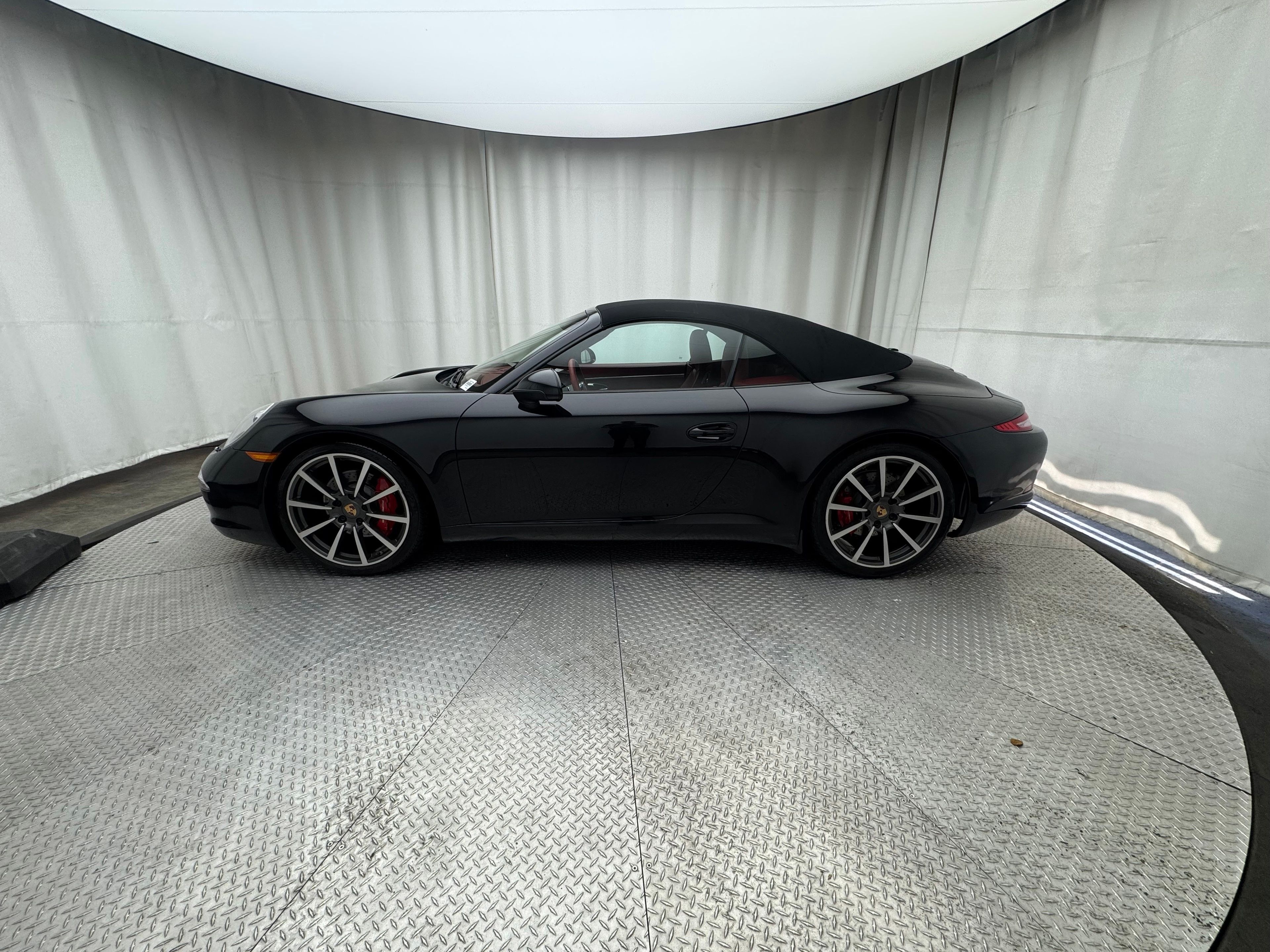 Thumbnail: 2013 Porsche 911 - 2