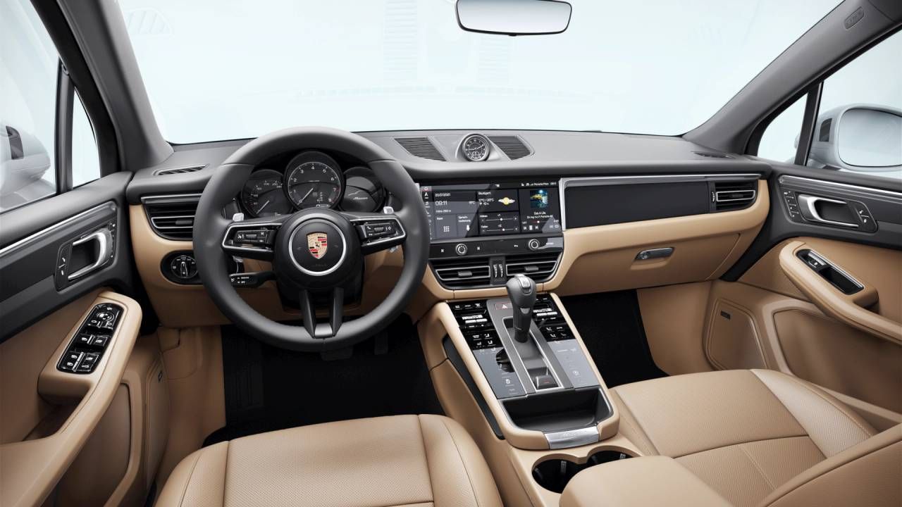 Thumbnail: 2026 Porsche Macan - 4