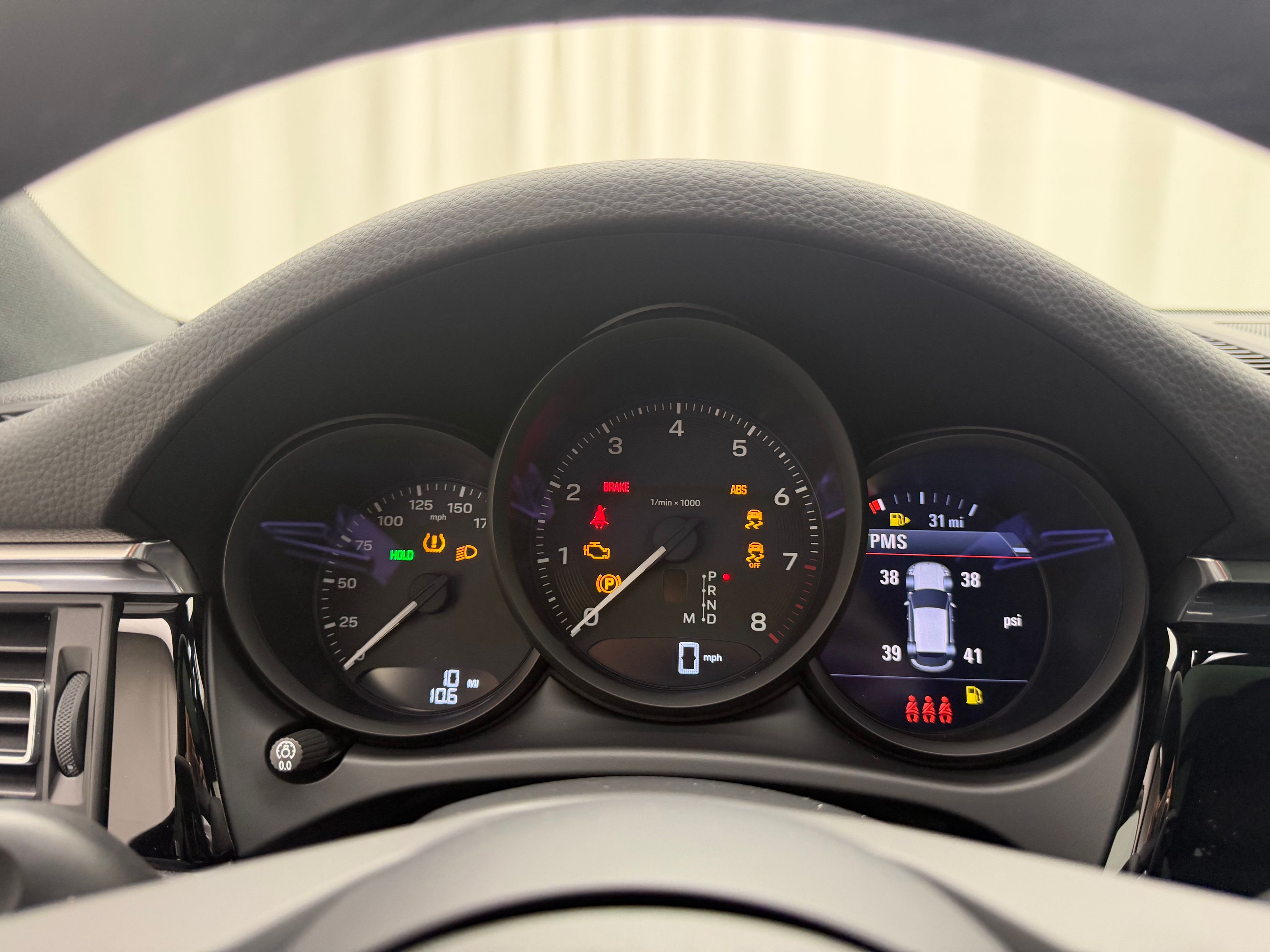 Thumbnail: 2026 Porsche Macan - 29