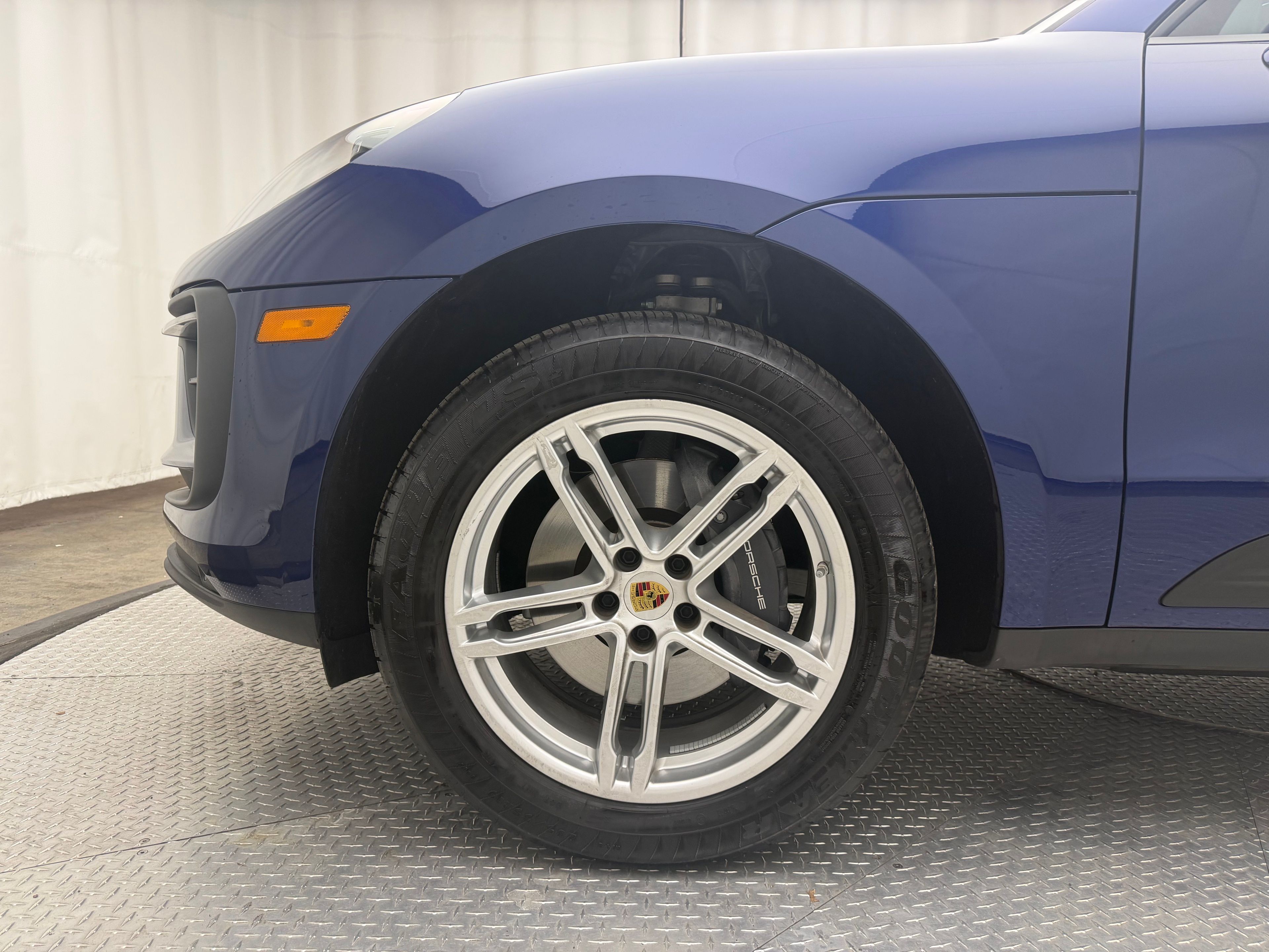 Thumbnail: 2025 Porsche Macan - 7