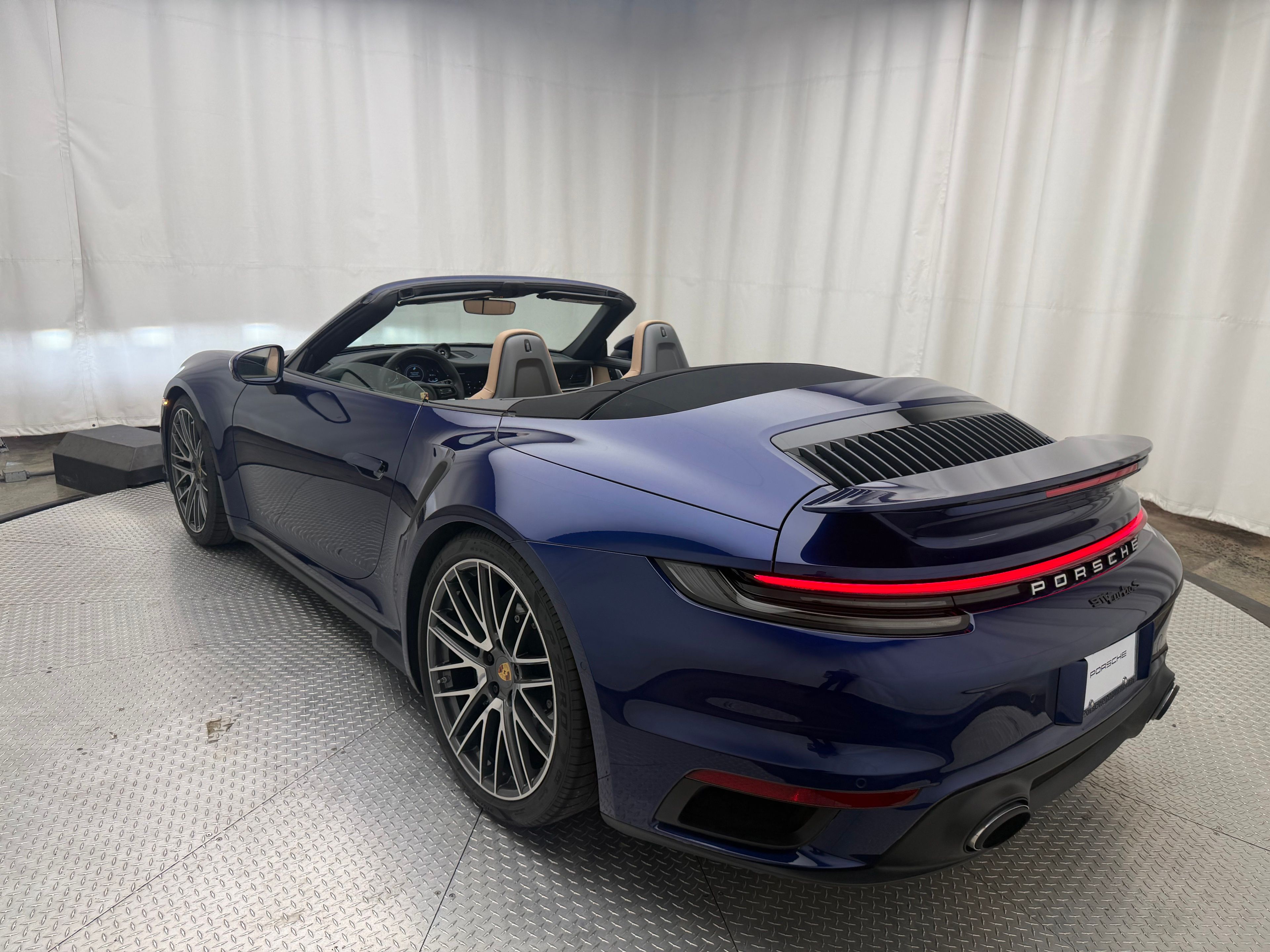 Thumbnail: 2024 Porsche 911 - 3
