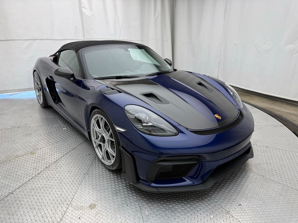 Thumbnail: 2025 Porsche  - 10