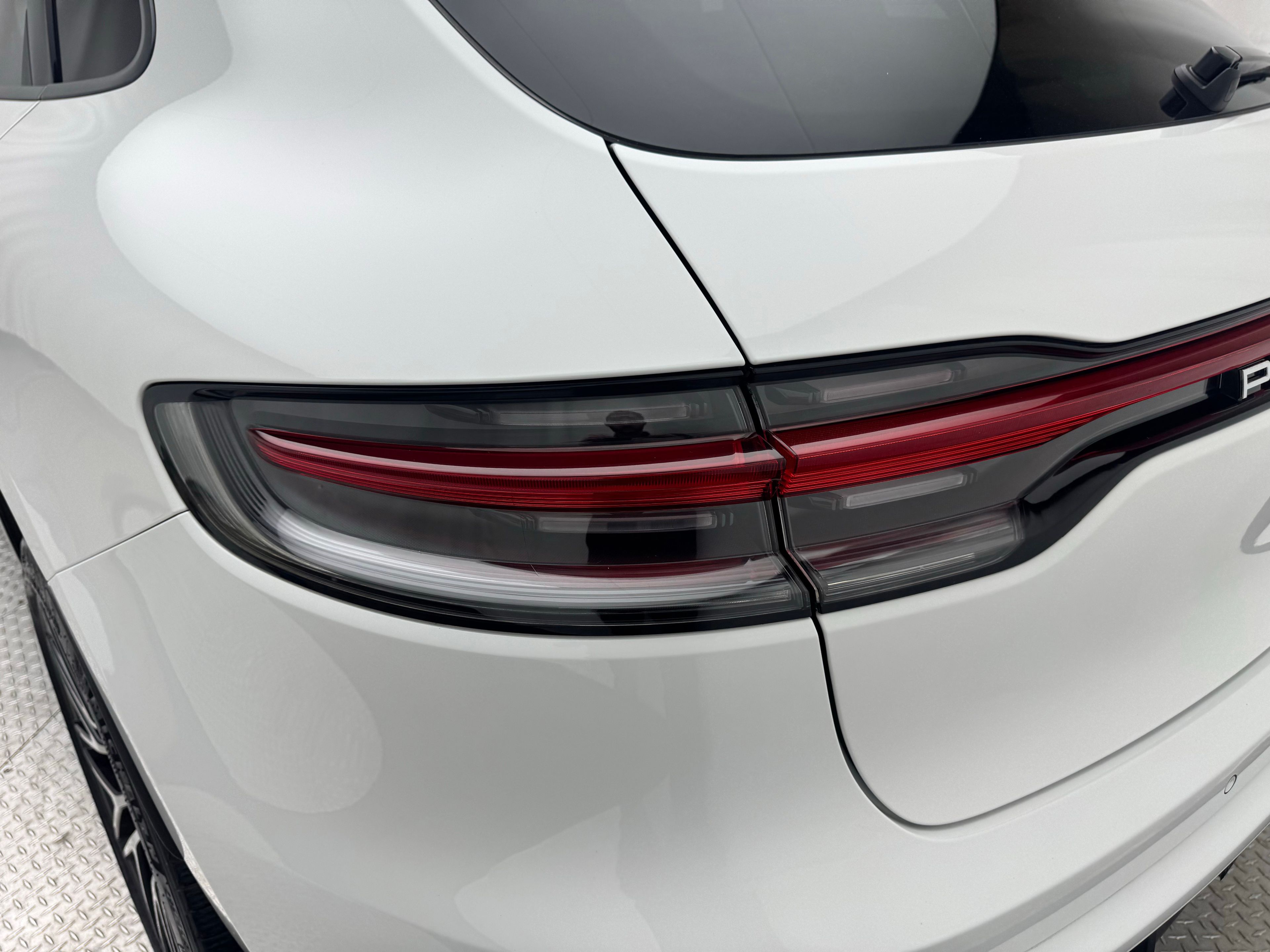 Thumbnail: 2023 Porsche Macan - 8