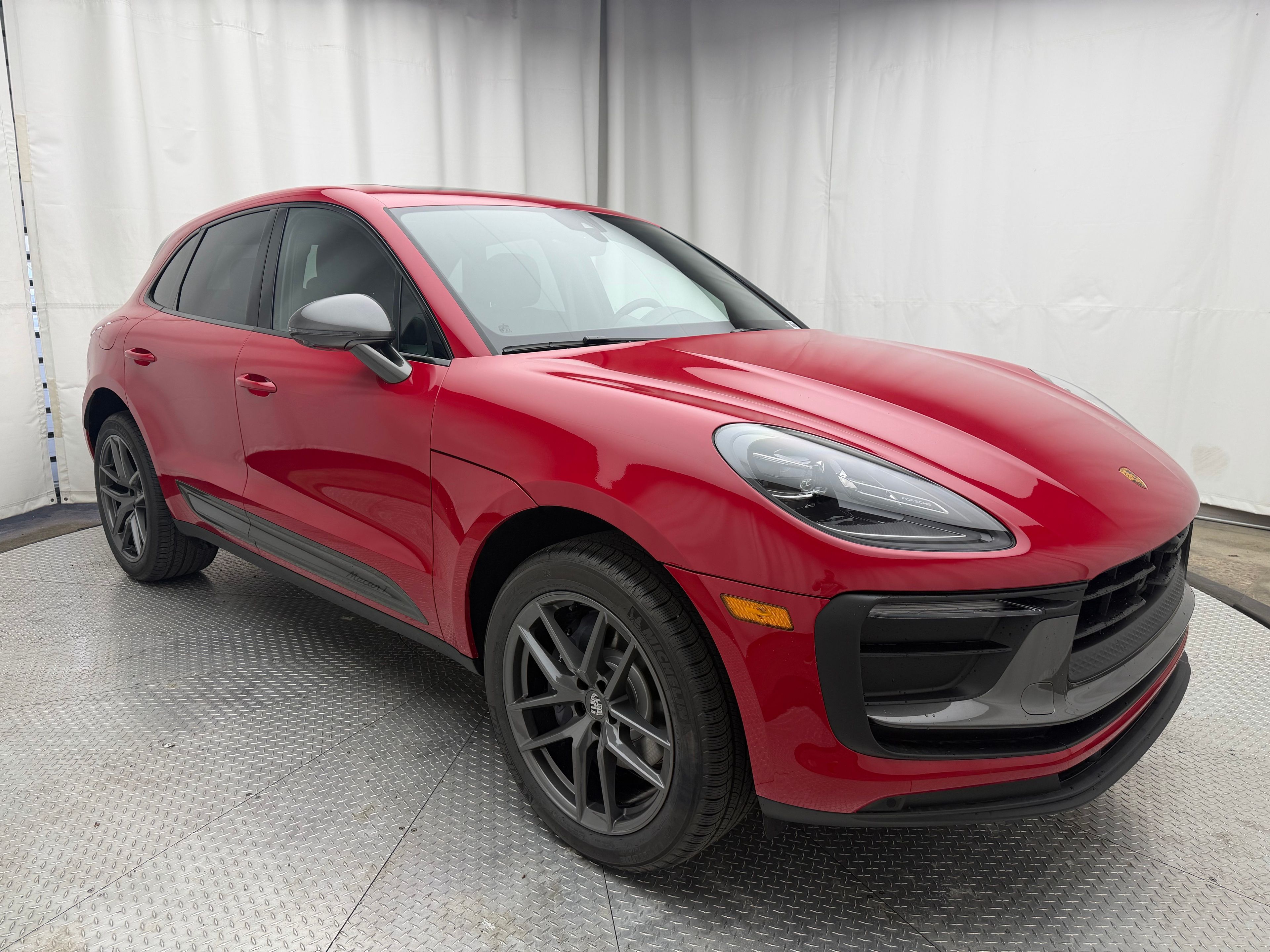 Thumbnail: 2026 Porsche Macan - 18