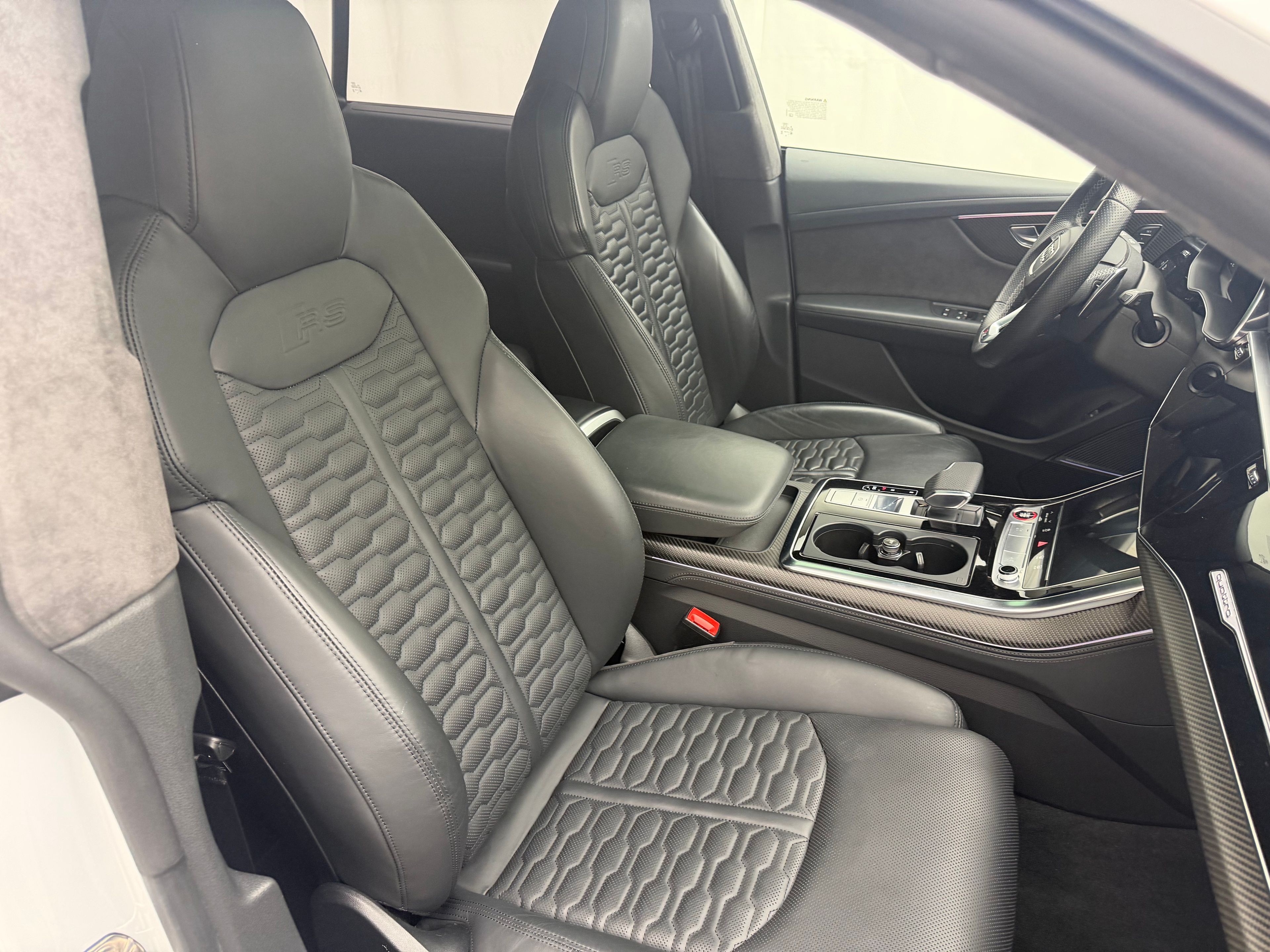 Thumbnail: 2022 Audi RS Q8 - 19