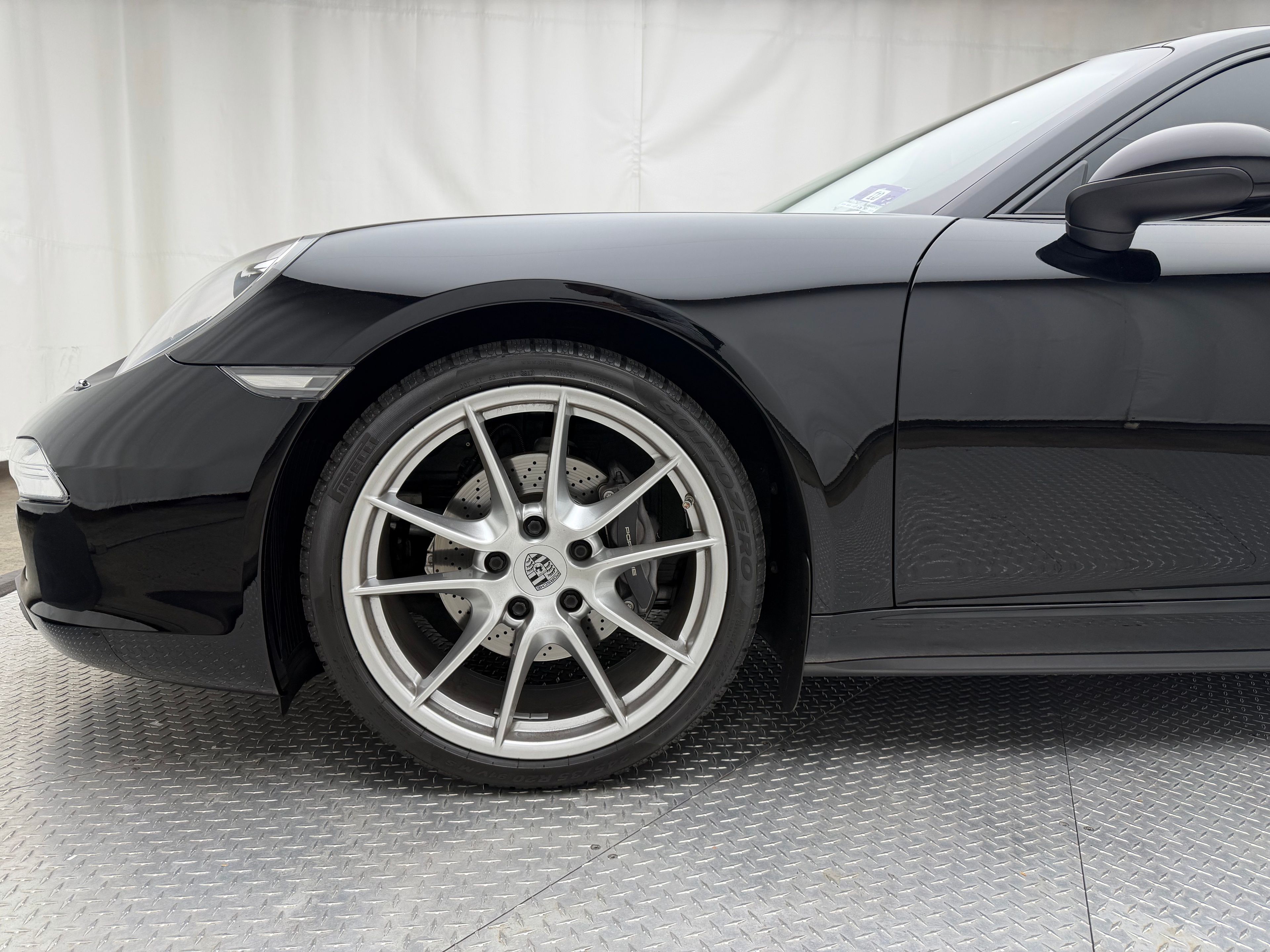 Thumbnail: 2013 Porsche 911 - 8