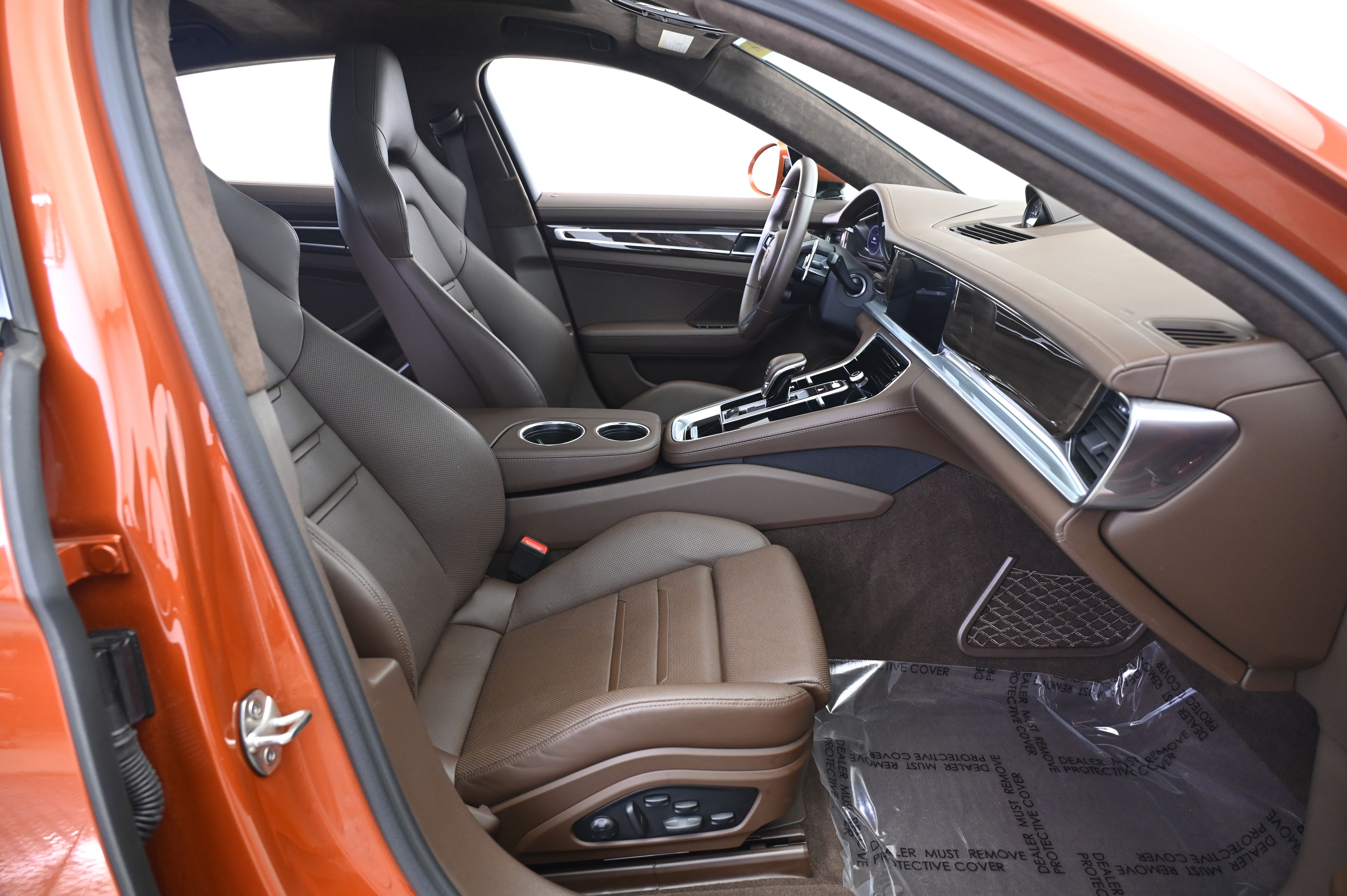 Thumbnail: 2023 Porsche Panamera - 23