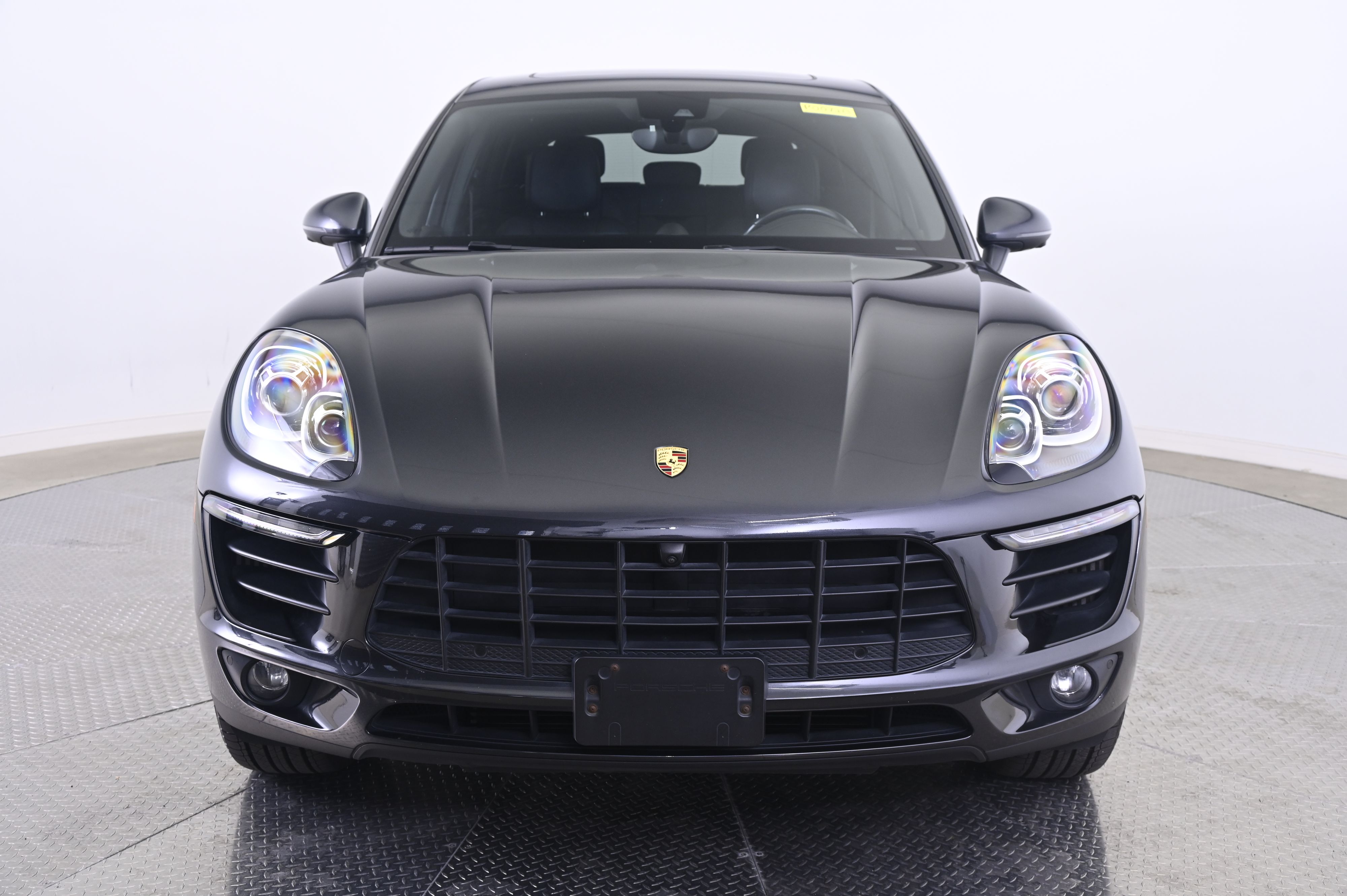 Thumbnail: 2017 Porsche Macan - 10