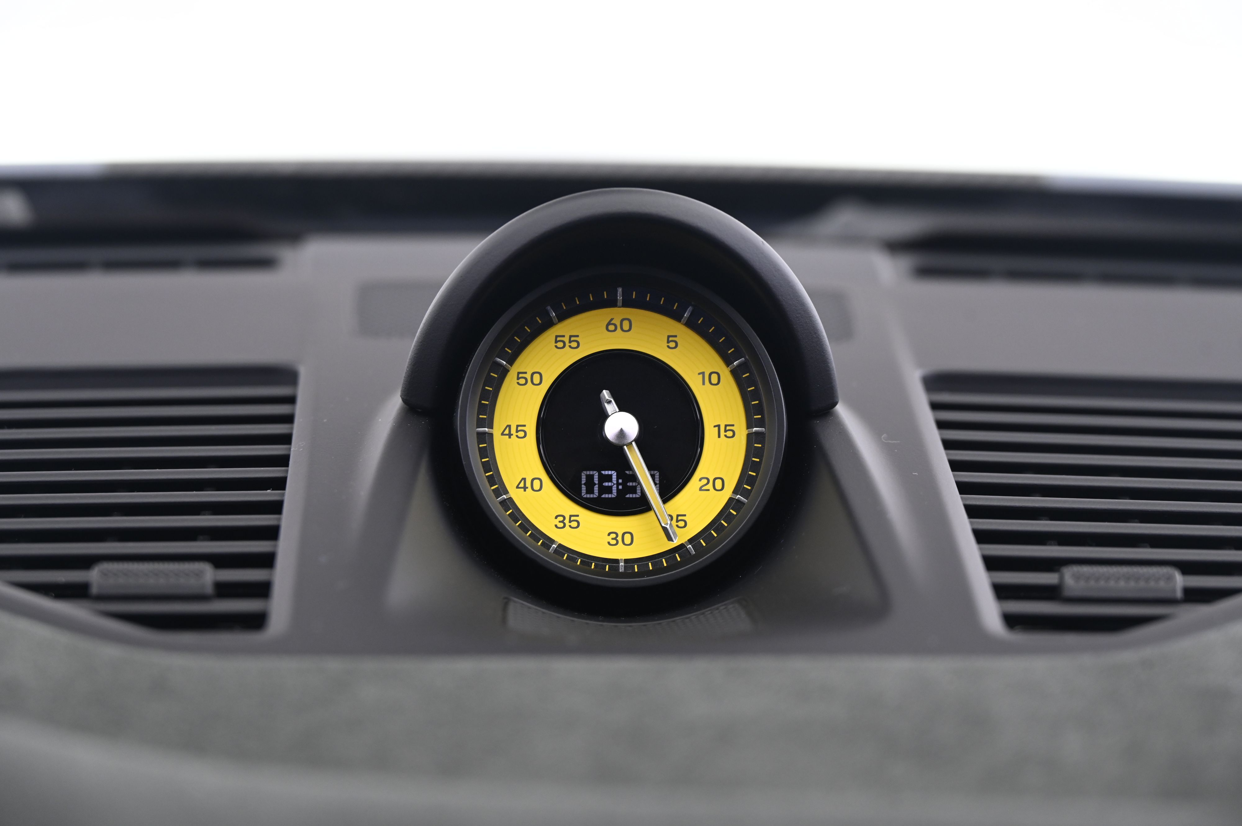 Thumbnail: 2024 Porsche 911 - 27