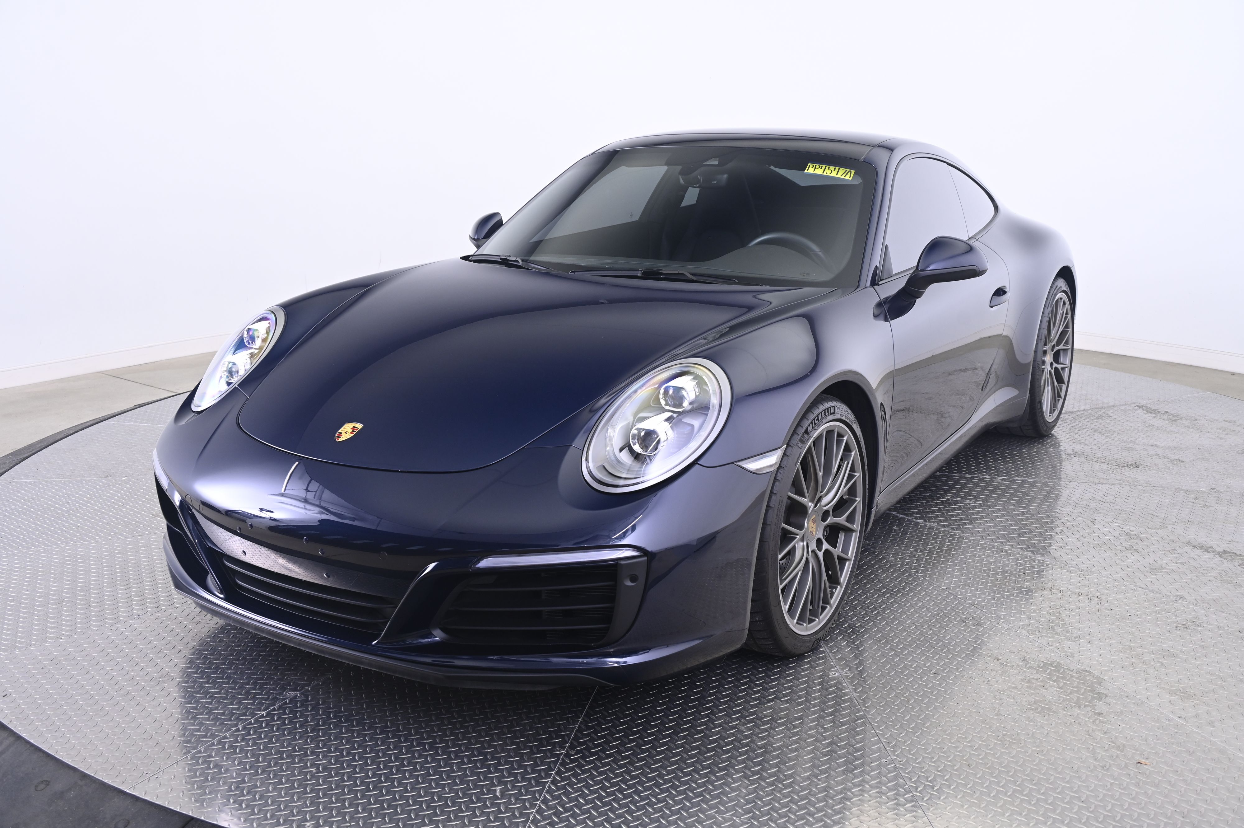 Thumbnail: 2019 Porsche 911 - 1