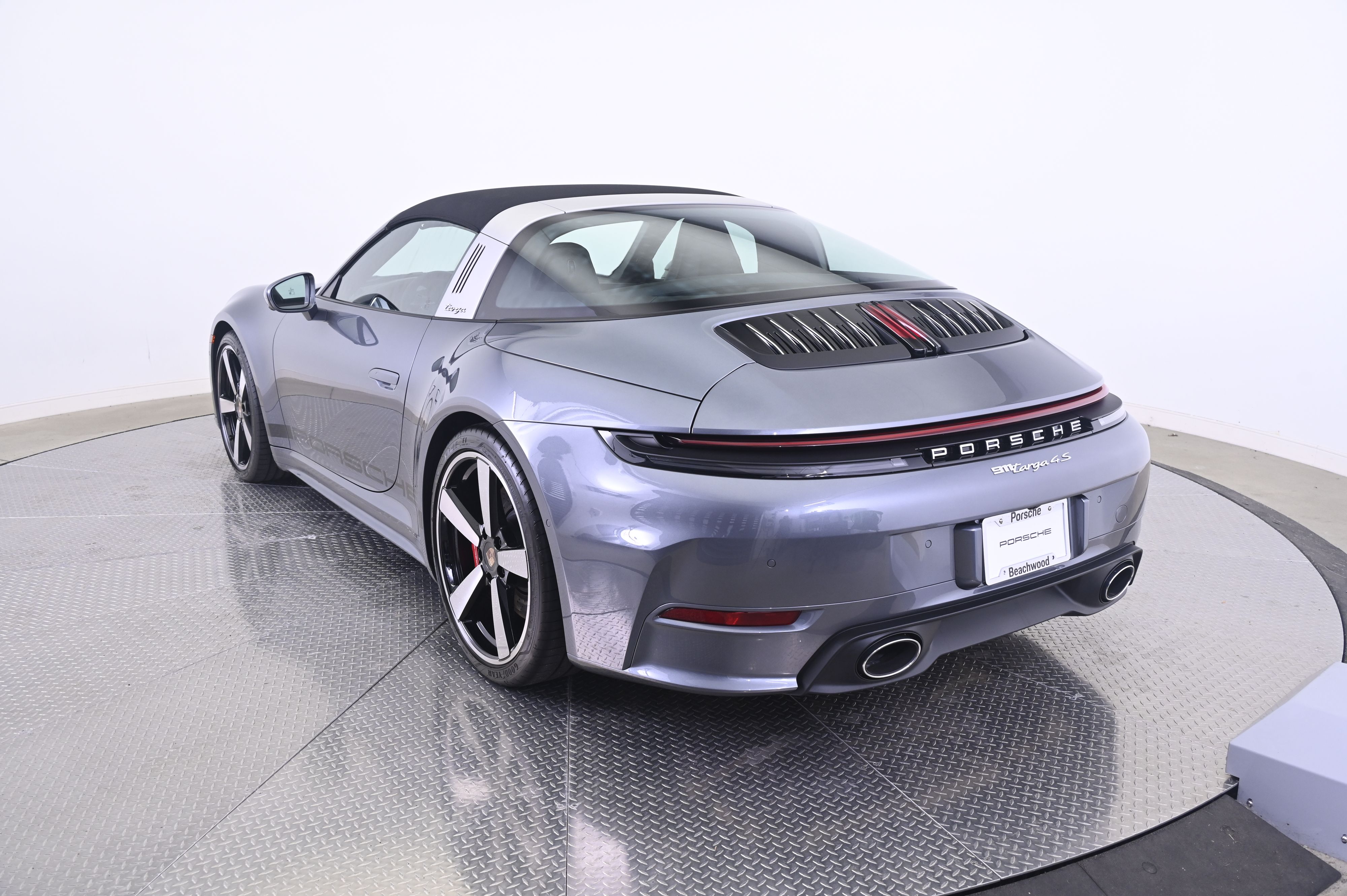 Thumbnail: 2026 Porsche 911 - 13