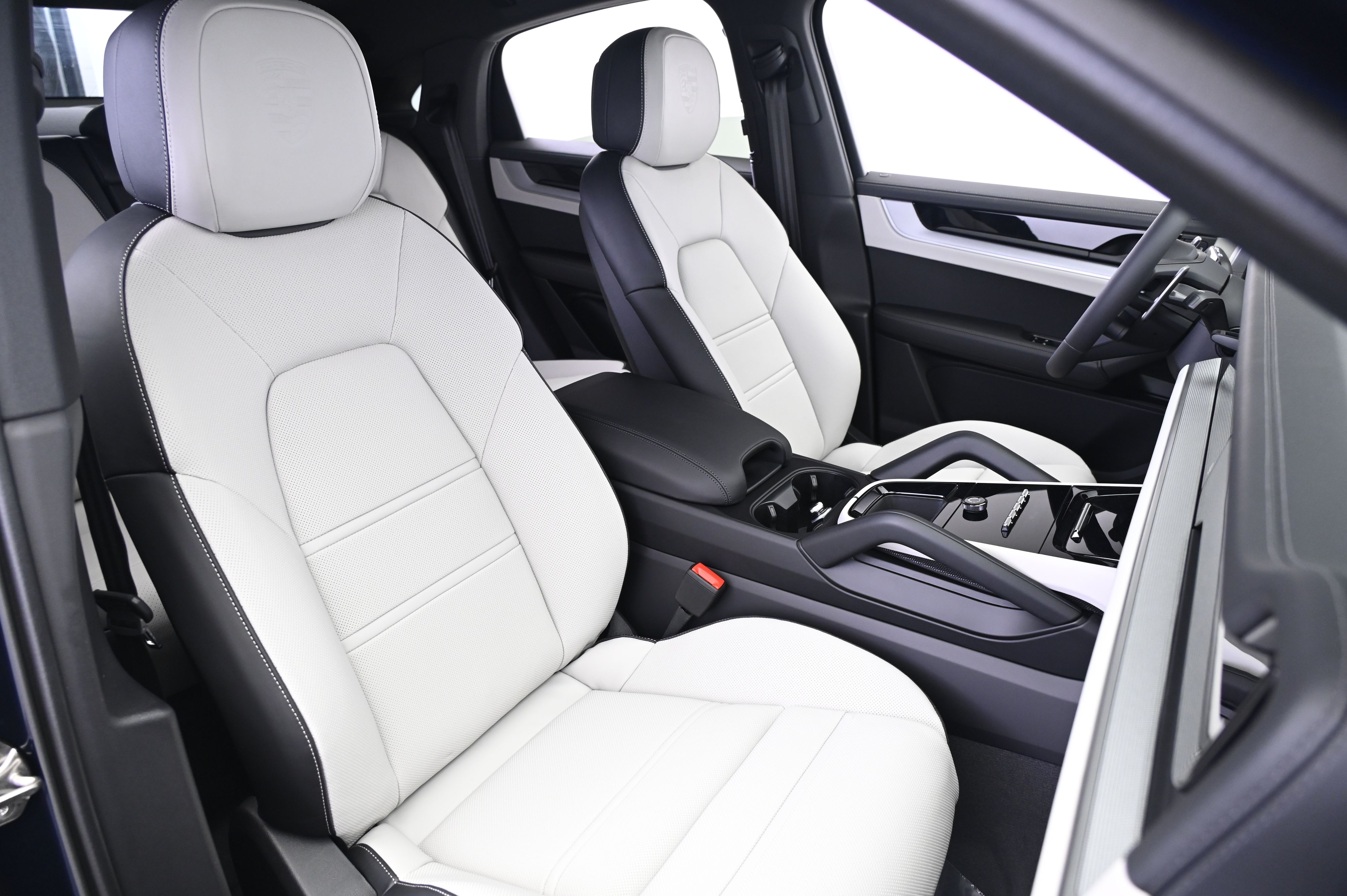 Thumbnail: 2026 Porsche  - 24