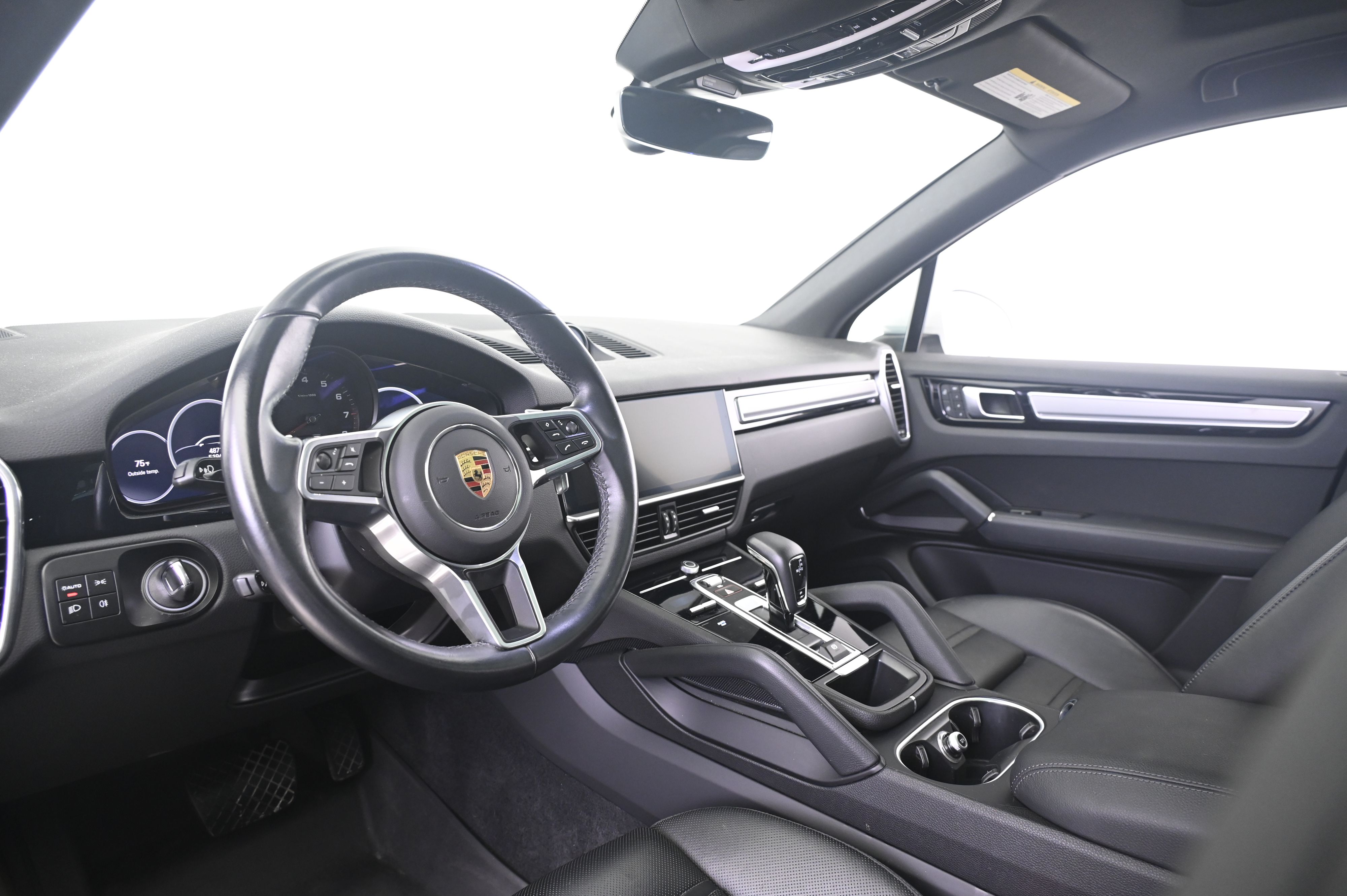 Thumbnail: 2022 Porsche Cayenne - 4