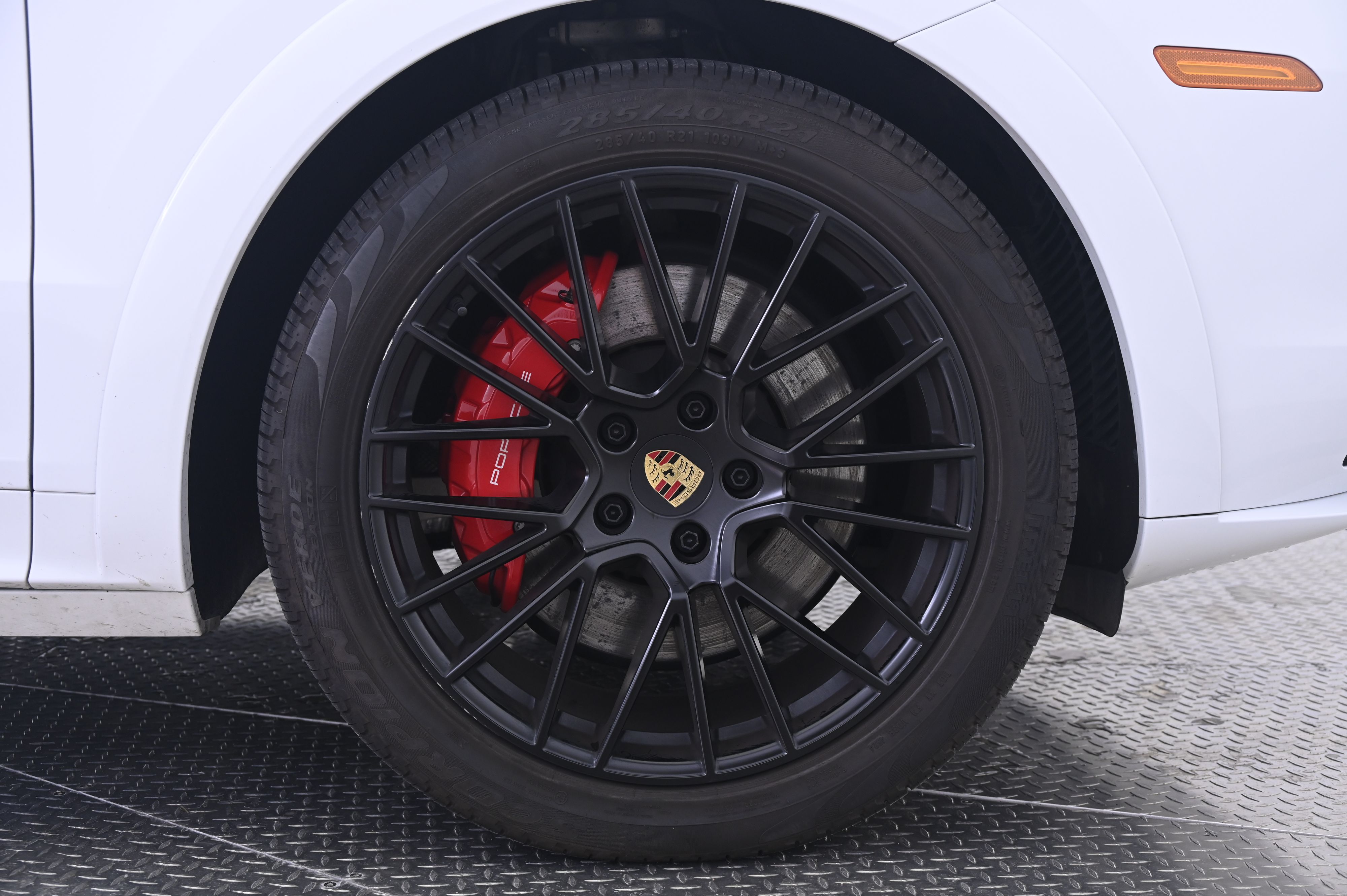 Thumbnail: 2023 Porsche Cayenne - 14