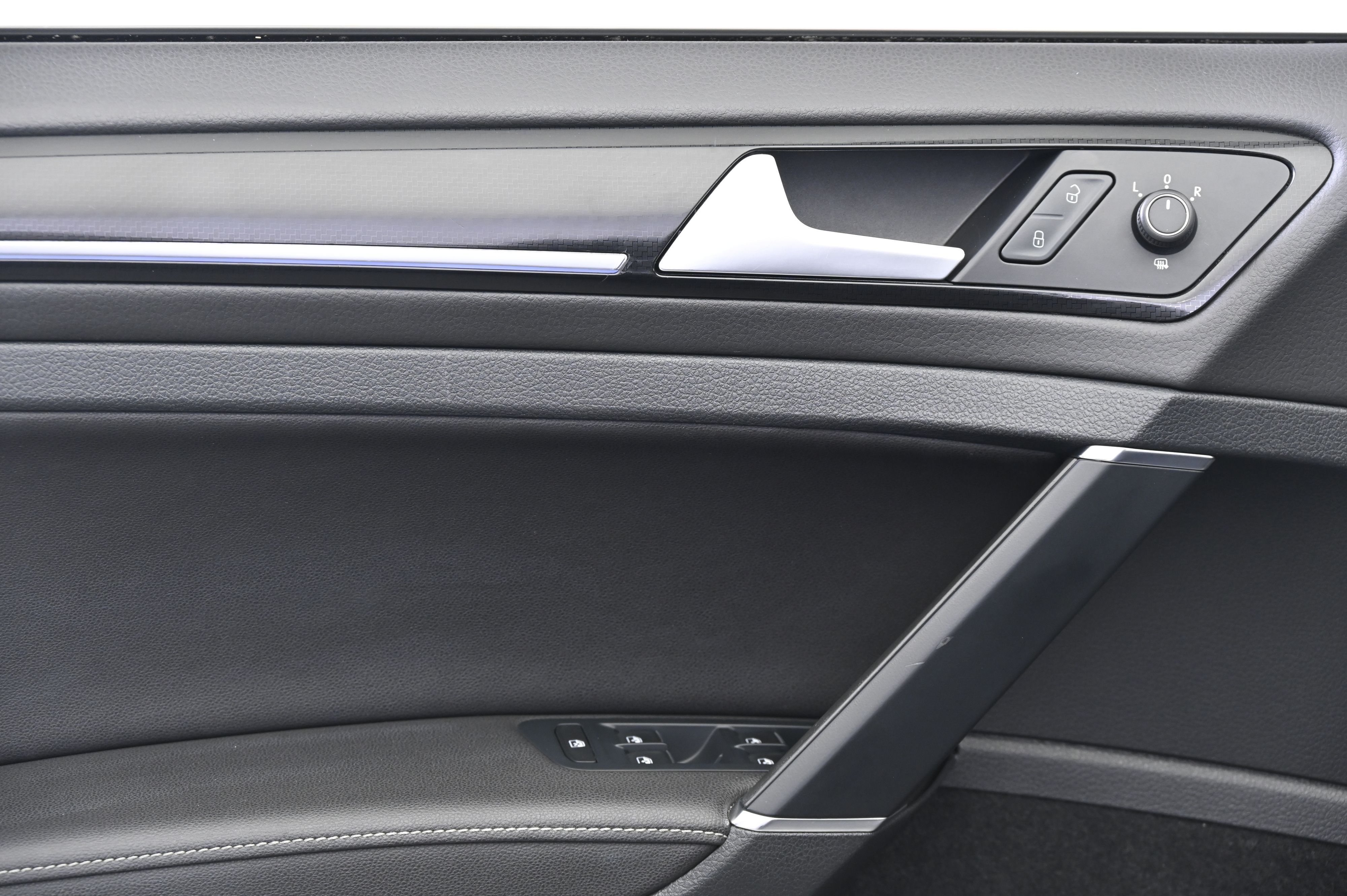 Thumbnail: 2018 Volkswagen Golf - 26