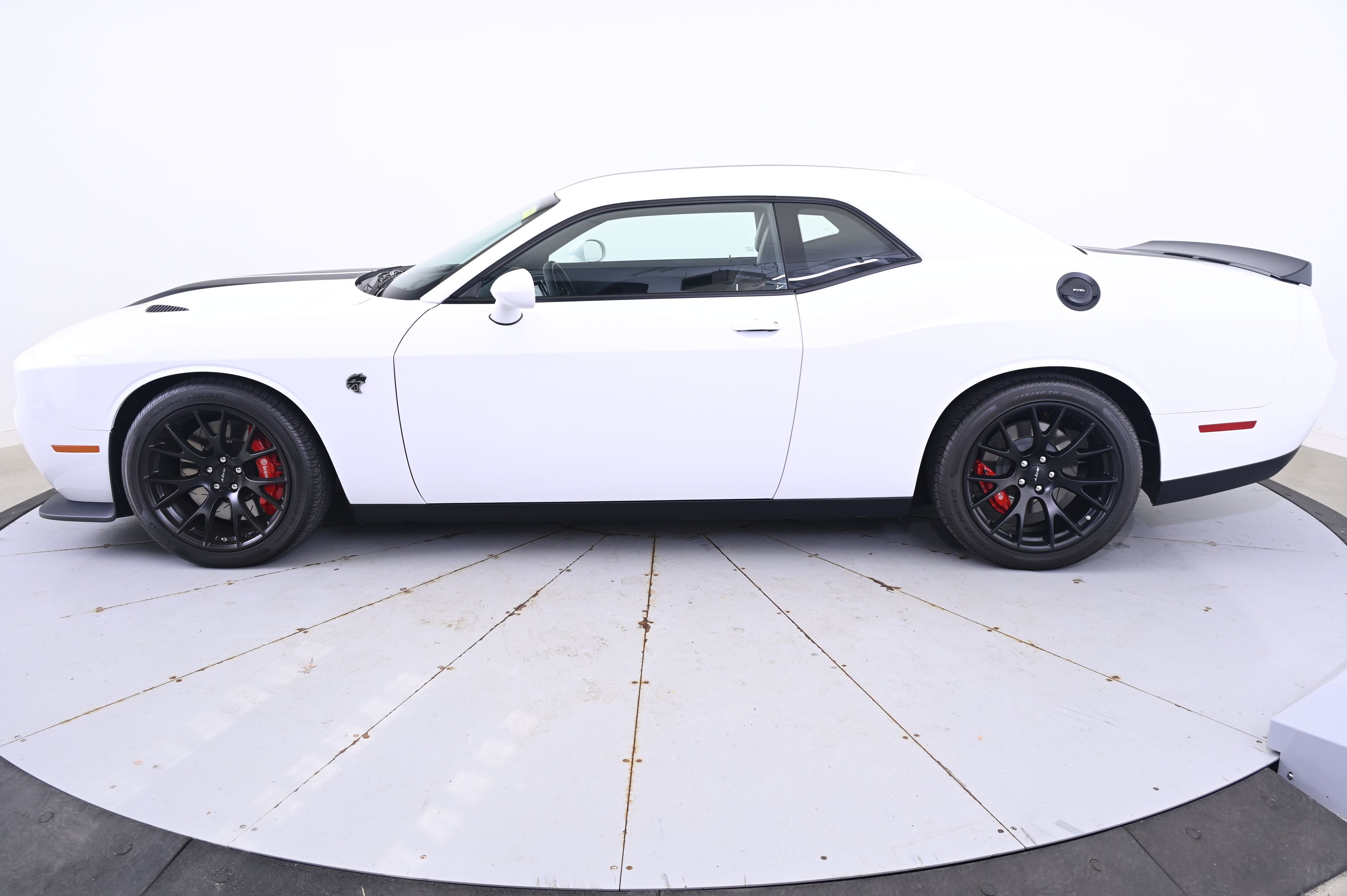 Thumbnail: 2015 Dodge Challenger - 2