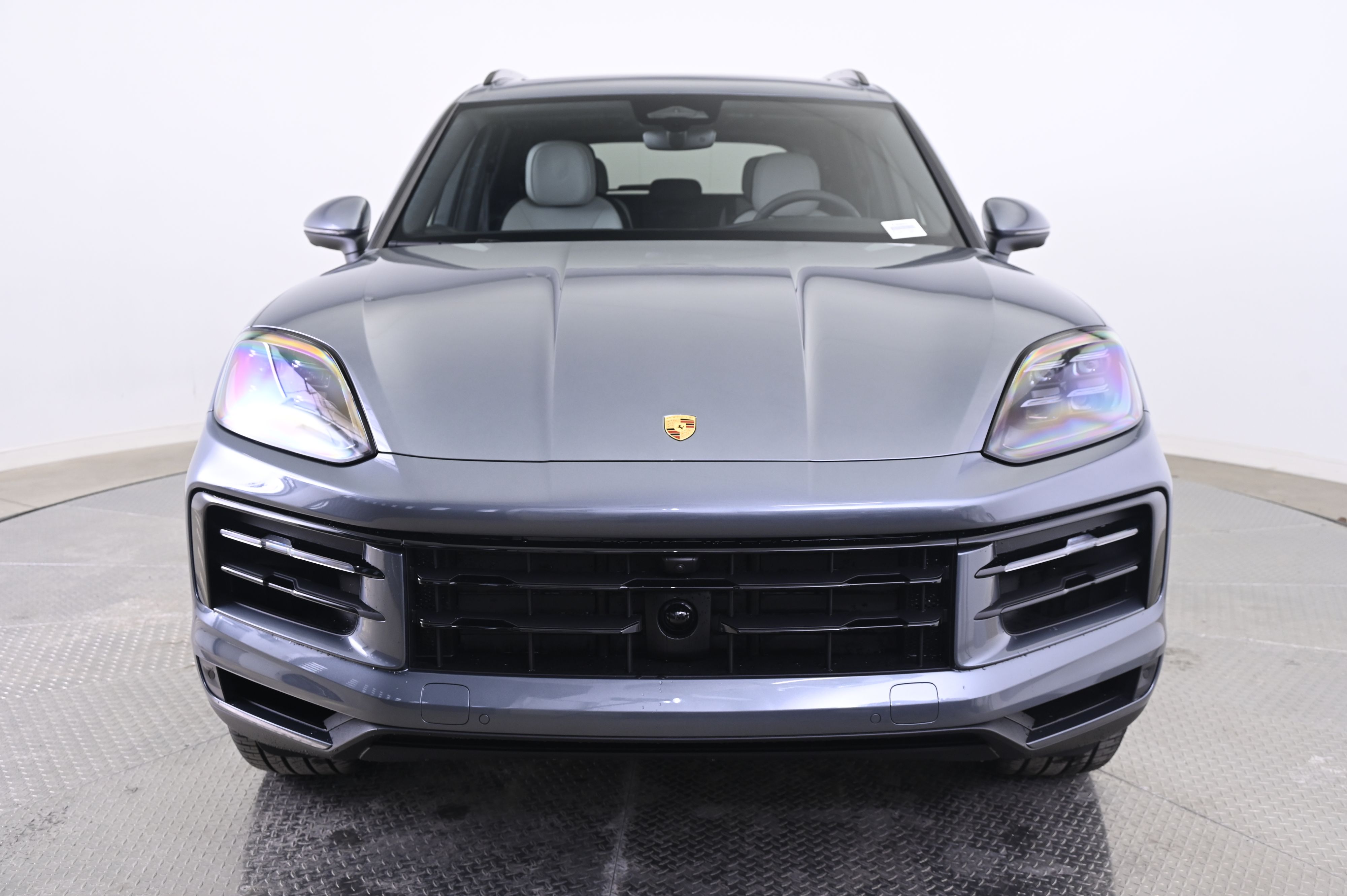 Thumbnail: 2026 Porsche Cayenne - 10